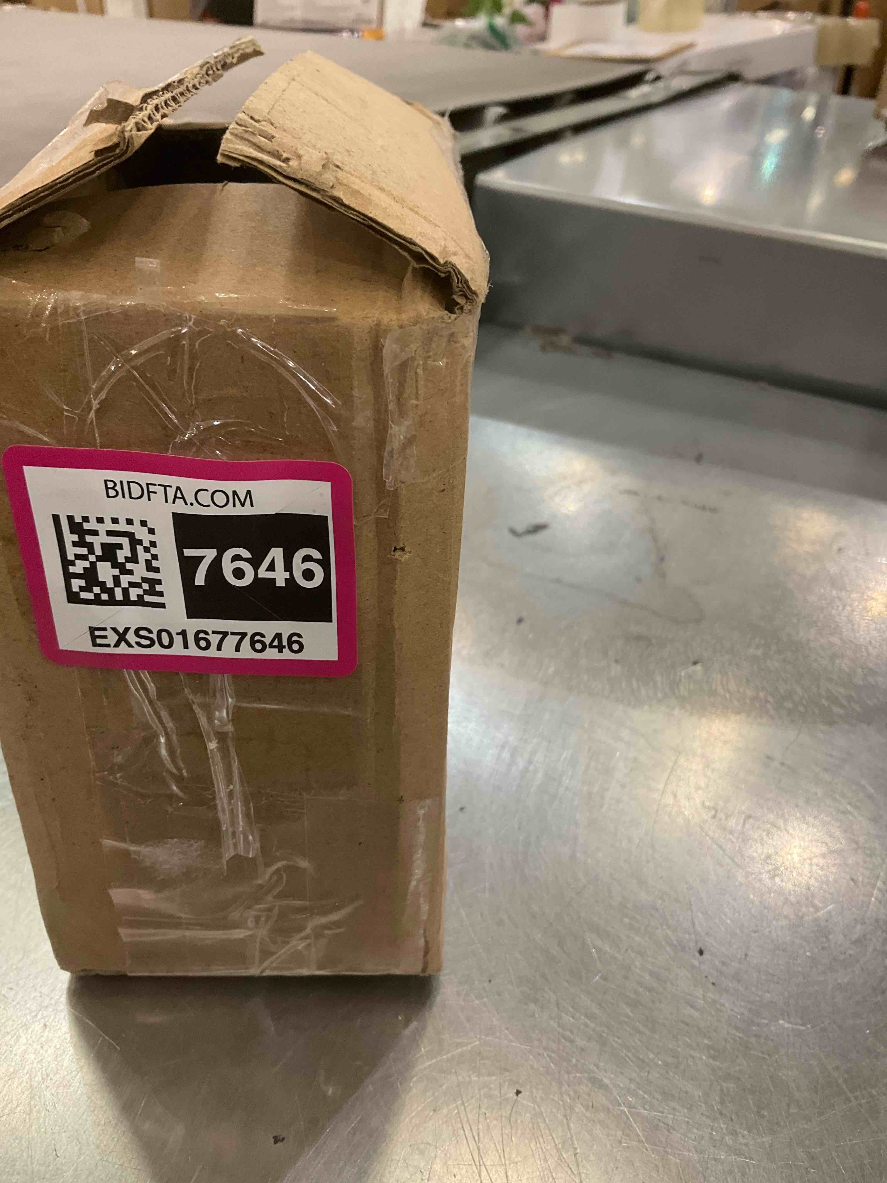 https://s3.amazonaws.com/lotting-images-prod/BargainHunt/EXS01677646_1714067074692.jpeg