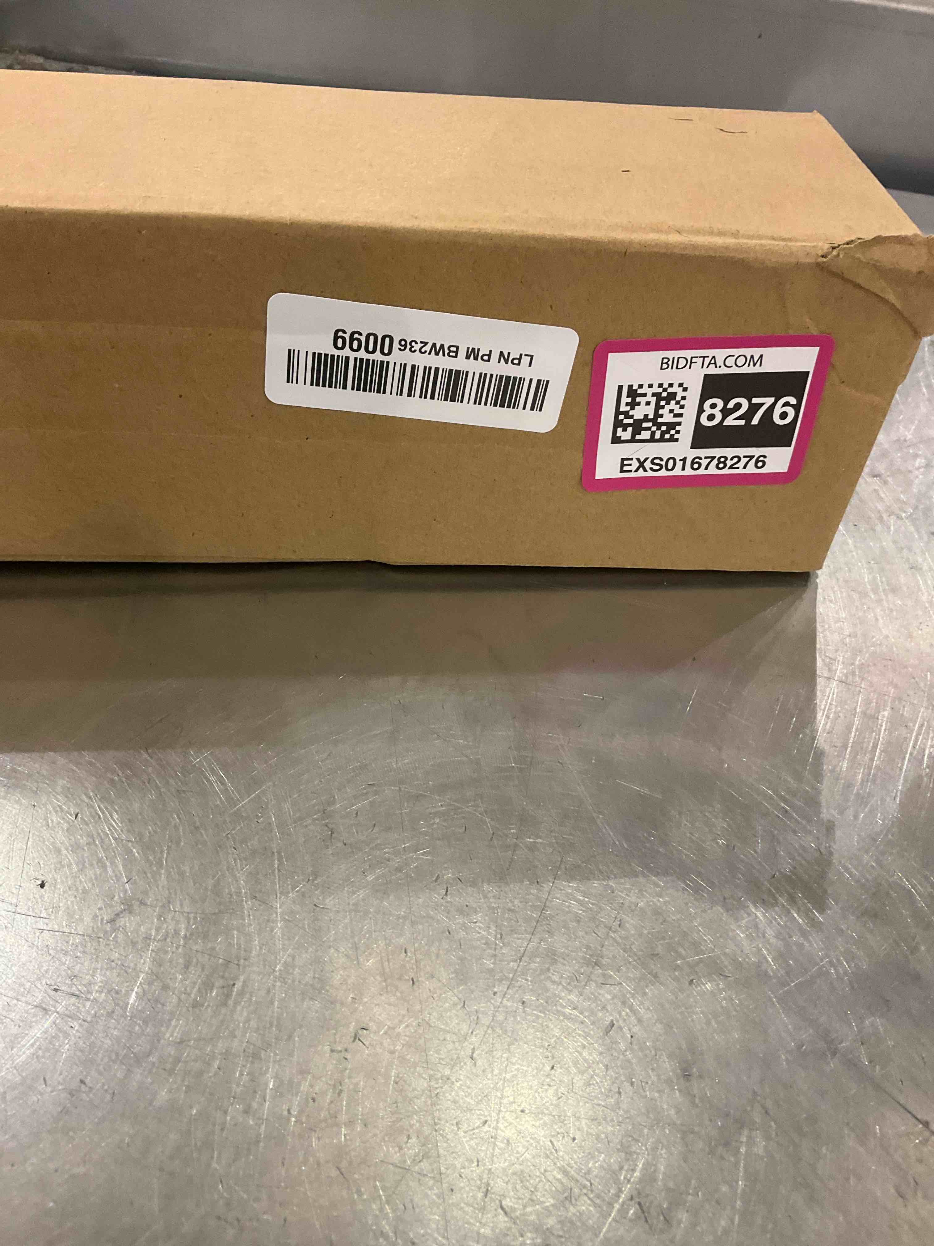https://s3.amazonaws.com/lotting-images-prod/BargainHunt/EXS01678276_1714490708214.jpeg