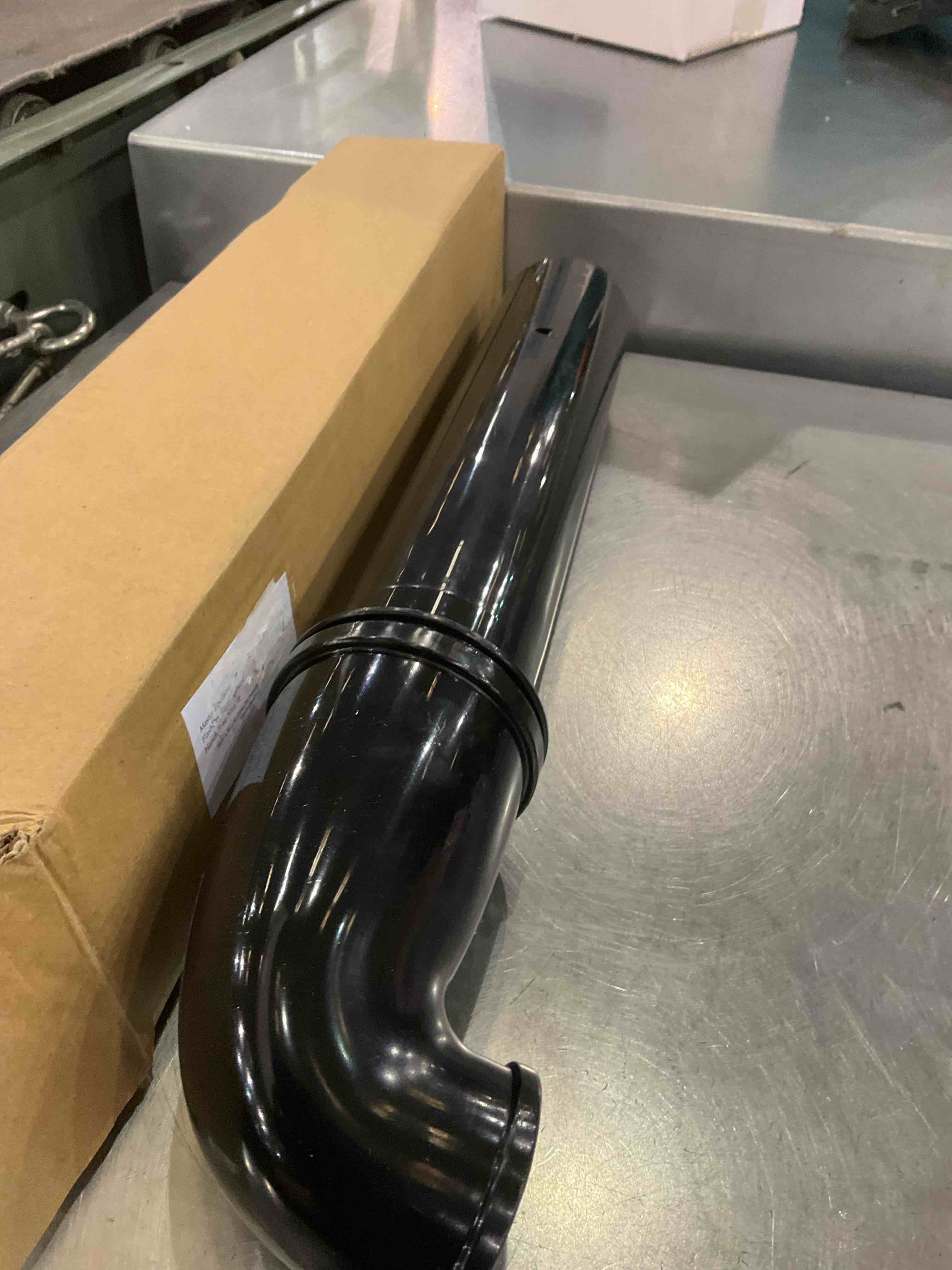 https://s3.amazonaws.com/lotting-images-prod/BargainHunt/EXS01678276_1714490720610.jpeg