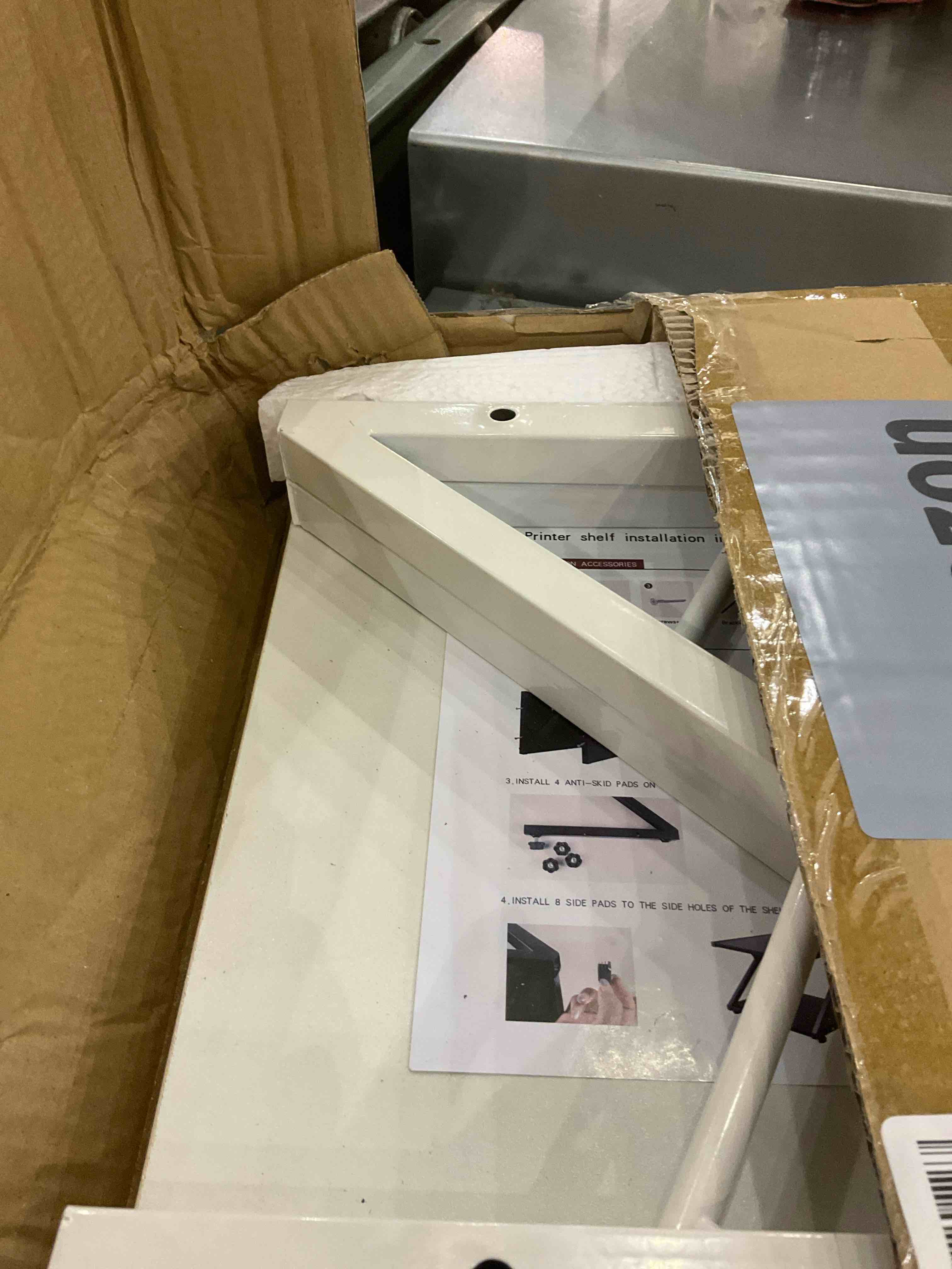 https://s3.amazonaws.com/lotting-images-prod/BargainHunt/EXS01678340_1714564746163.jpeg
