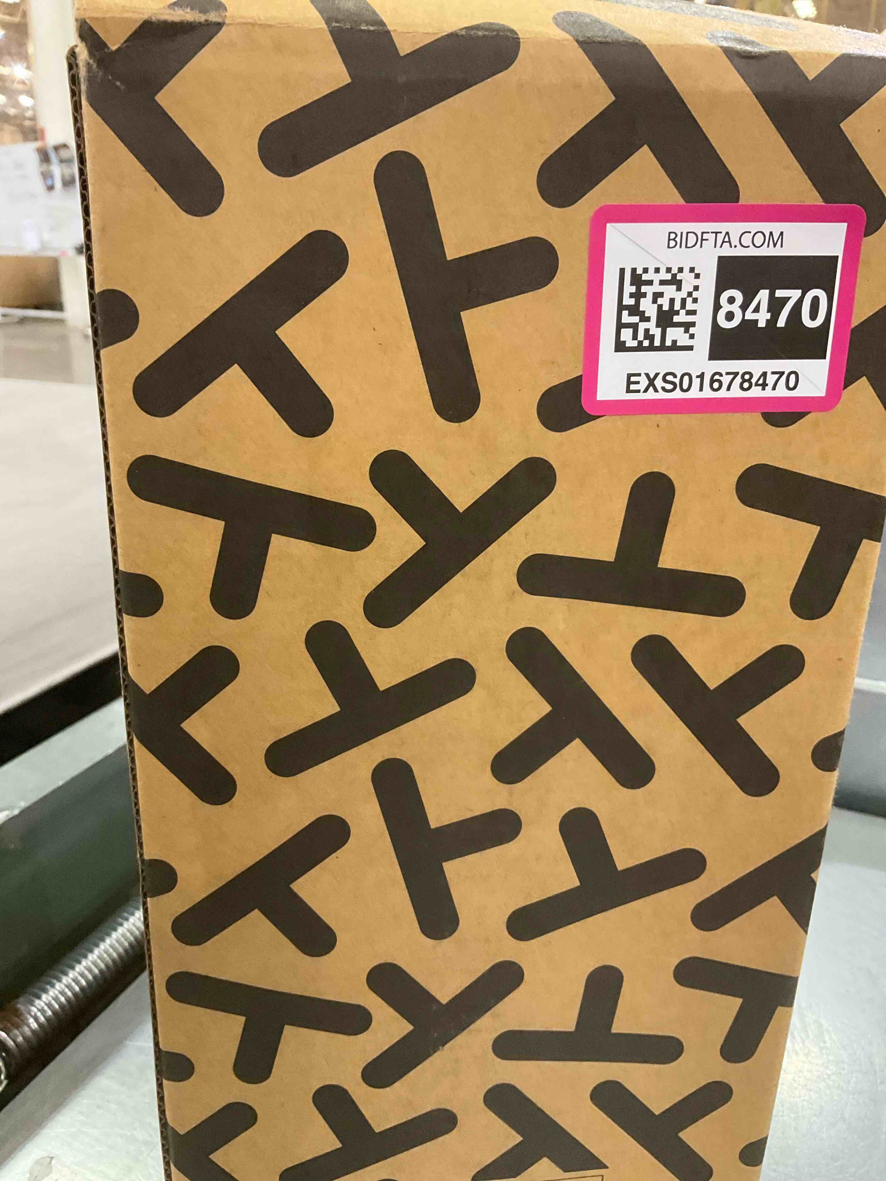 https://s3.amazonaws.com/lotting-images-prod/BargainHunt/EXS01678470_1714577937484.jpeg