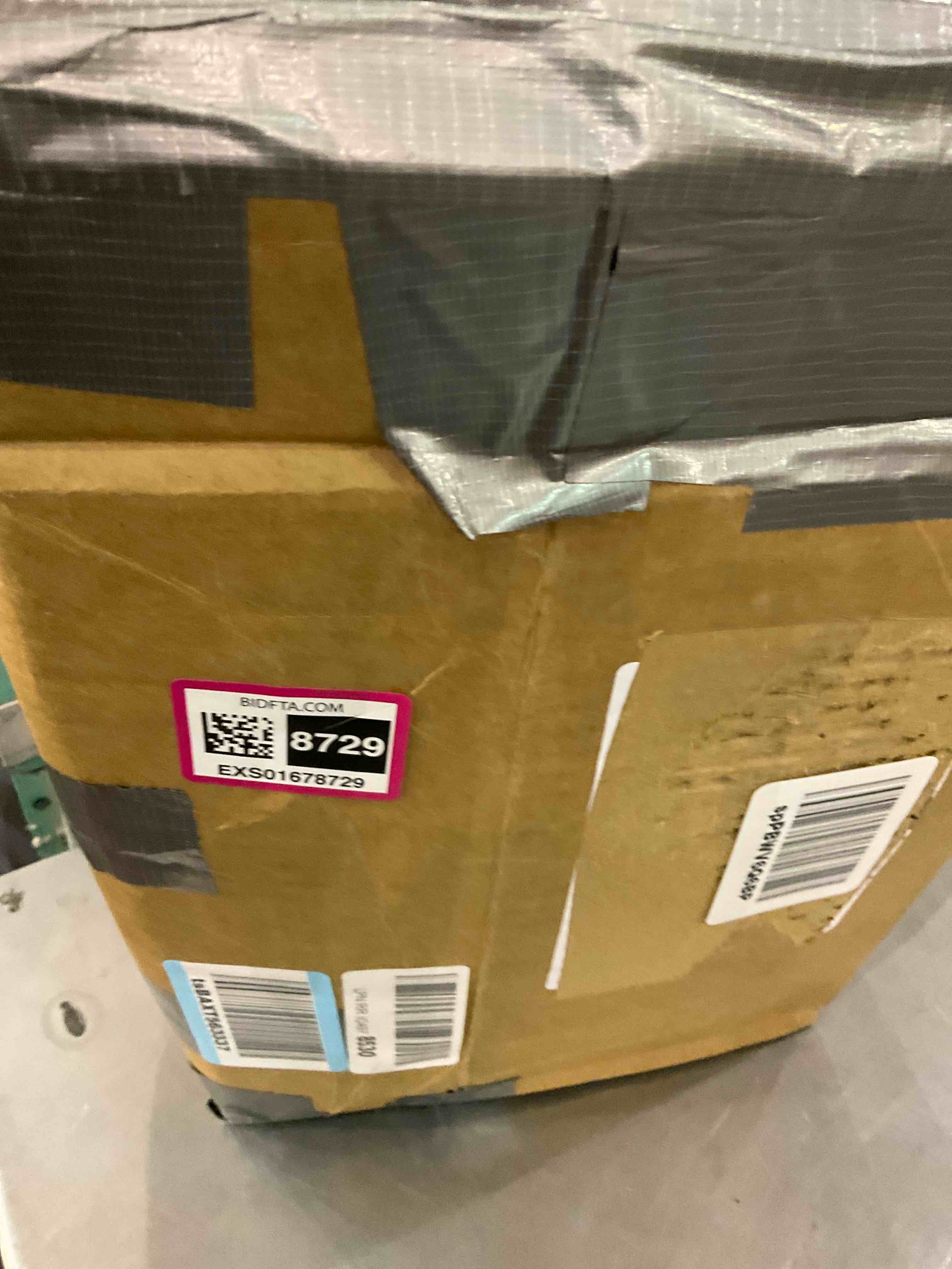 https://s3.amazonaws.com/lotting-images-prod/BargainHunt/EXS01678729_1714046279643.jpeg