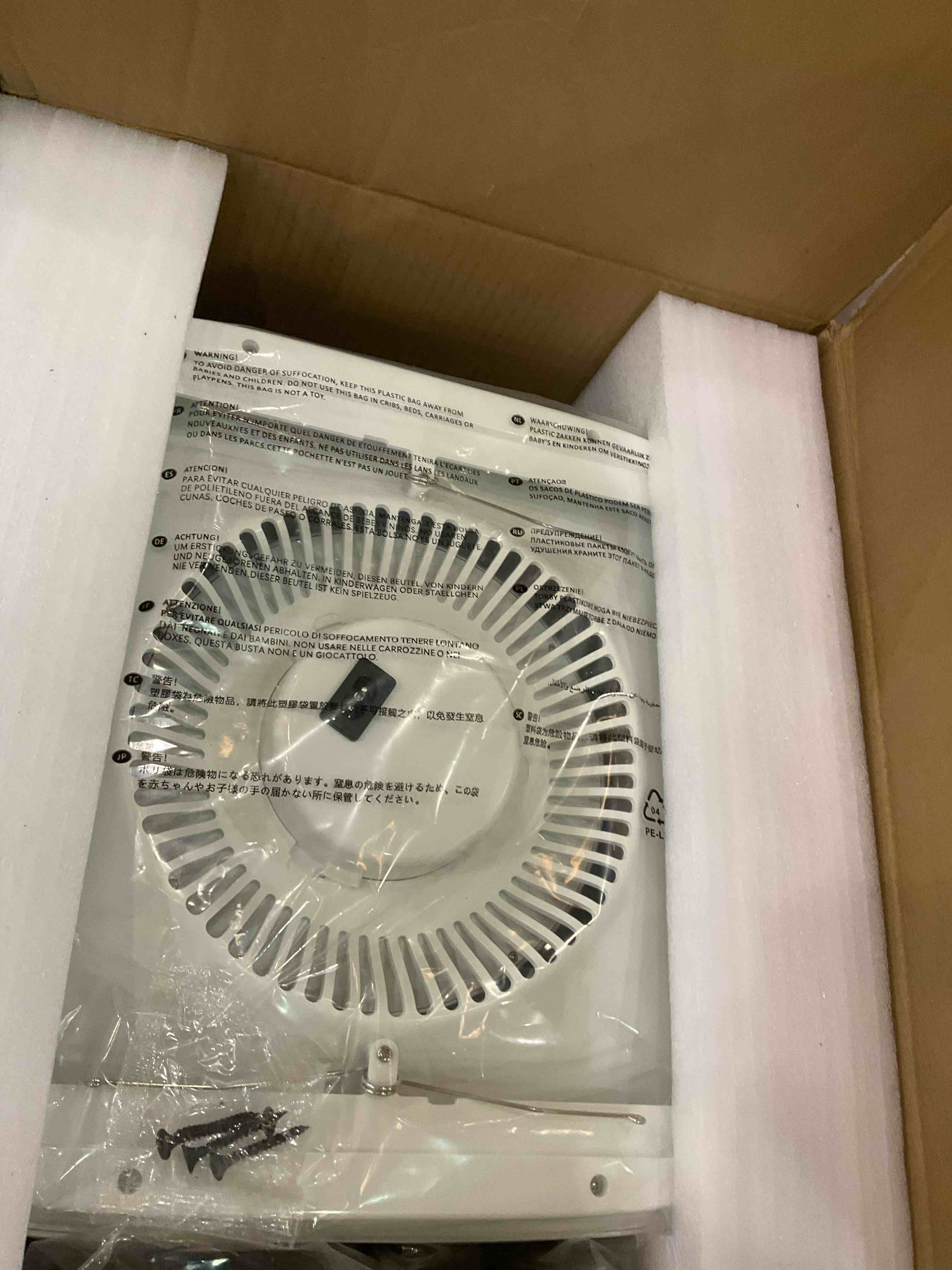 https://s3.amazonaws.com/lotting-images-prod/BargainHunt/EXS01678773_1714052480440.jpeg