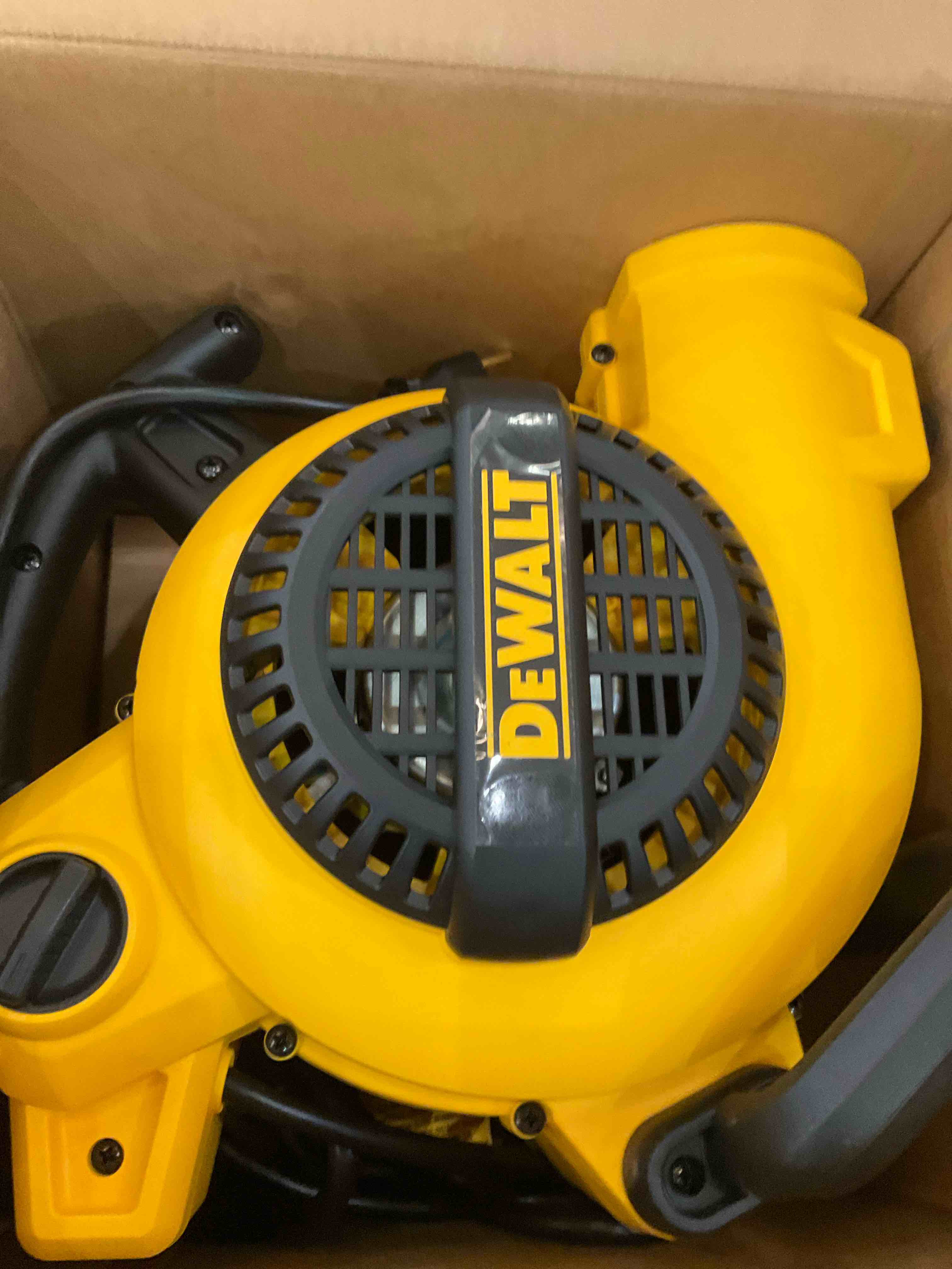 https://s3.amazonaws.com/lotting-images-prod/BargainHunt/EXS01678820_1714059193594.jpeg