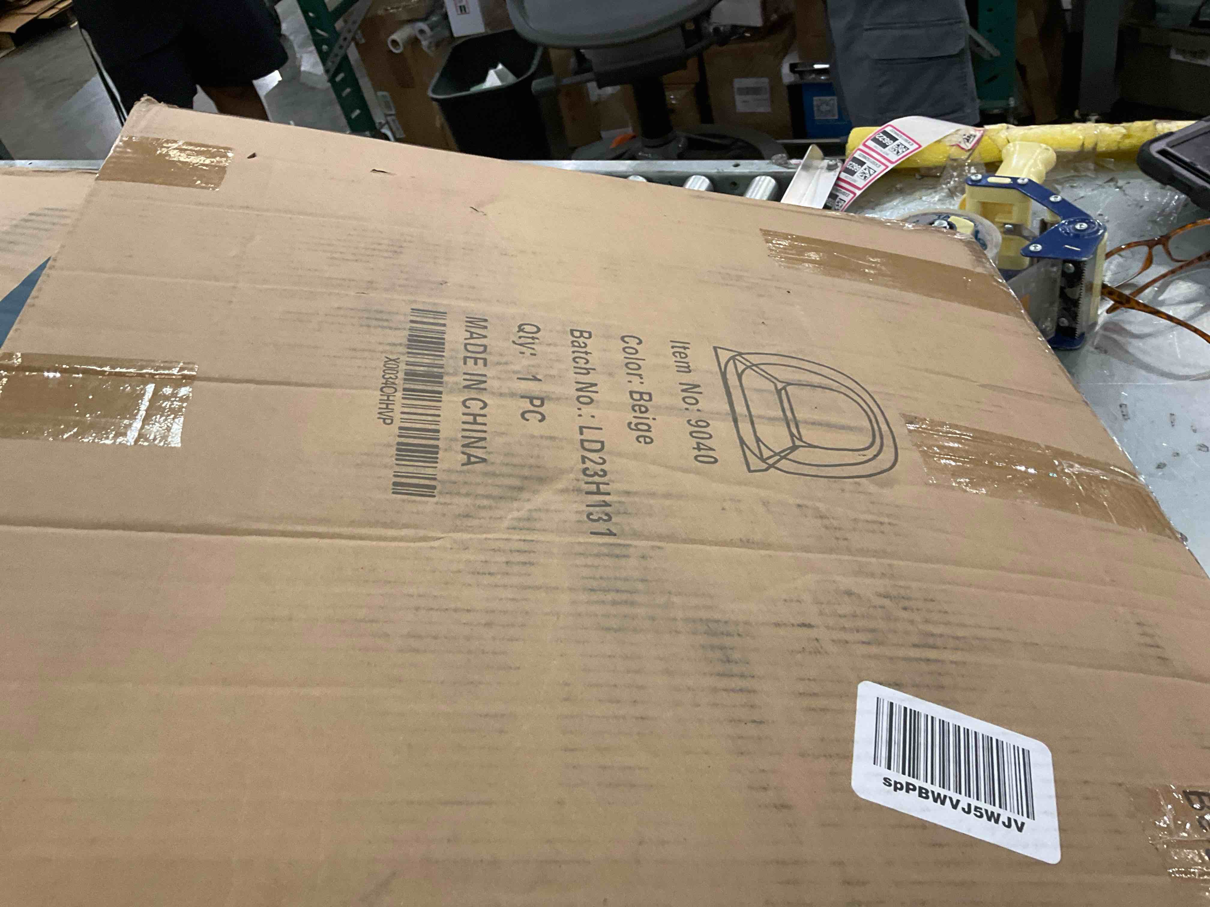 https://s3.amazonaws.com/lotting-images-prod/BargainHunt/EXS01678940_1714144892967.jpeg