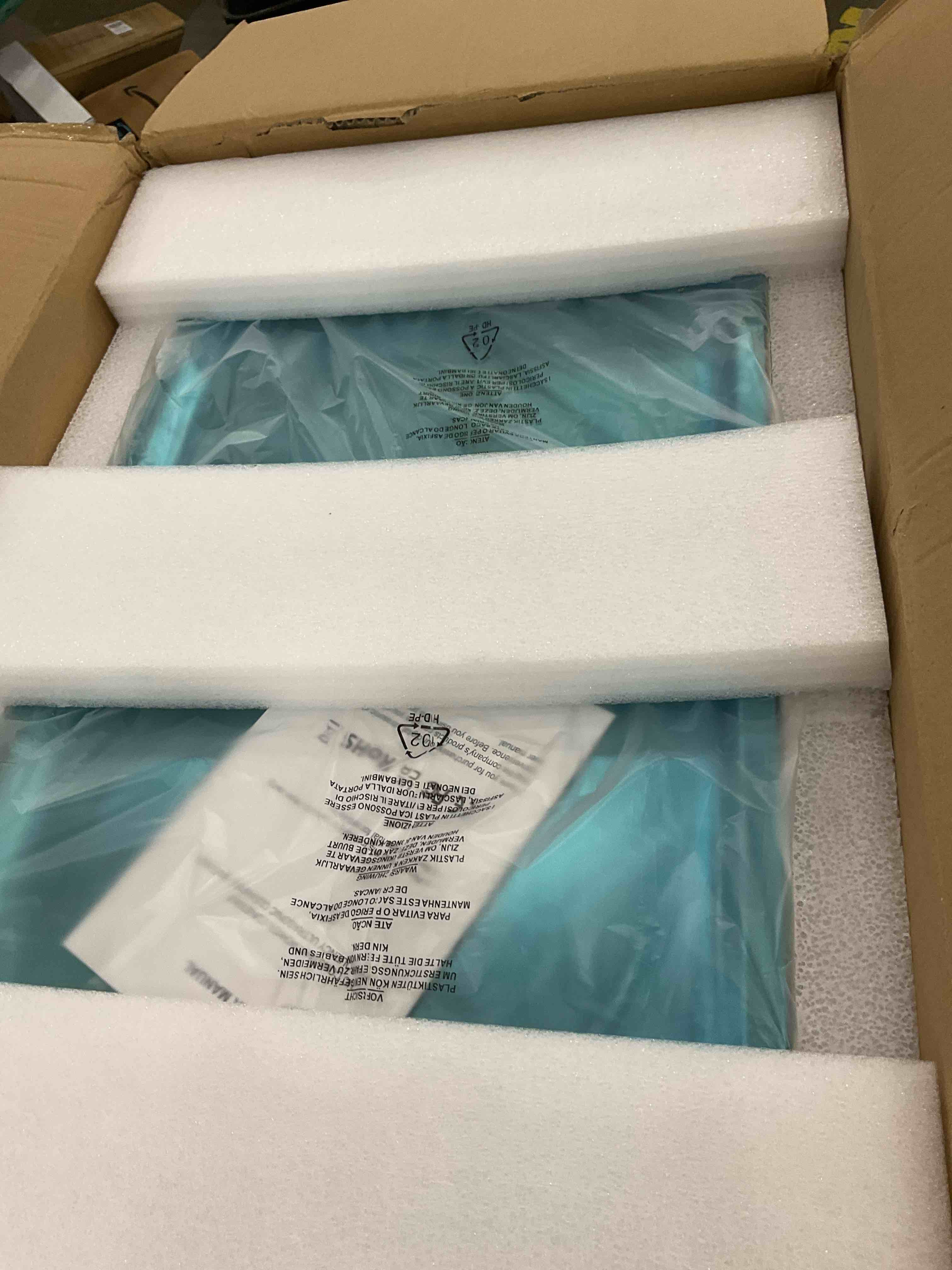 https://s3.amazonaws.com/lotting-images-prod/BargainHunt/EXS01678975_1714151693948.jpeg