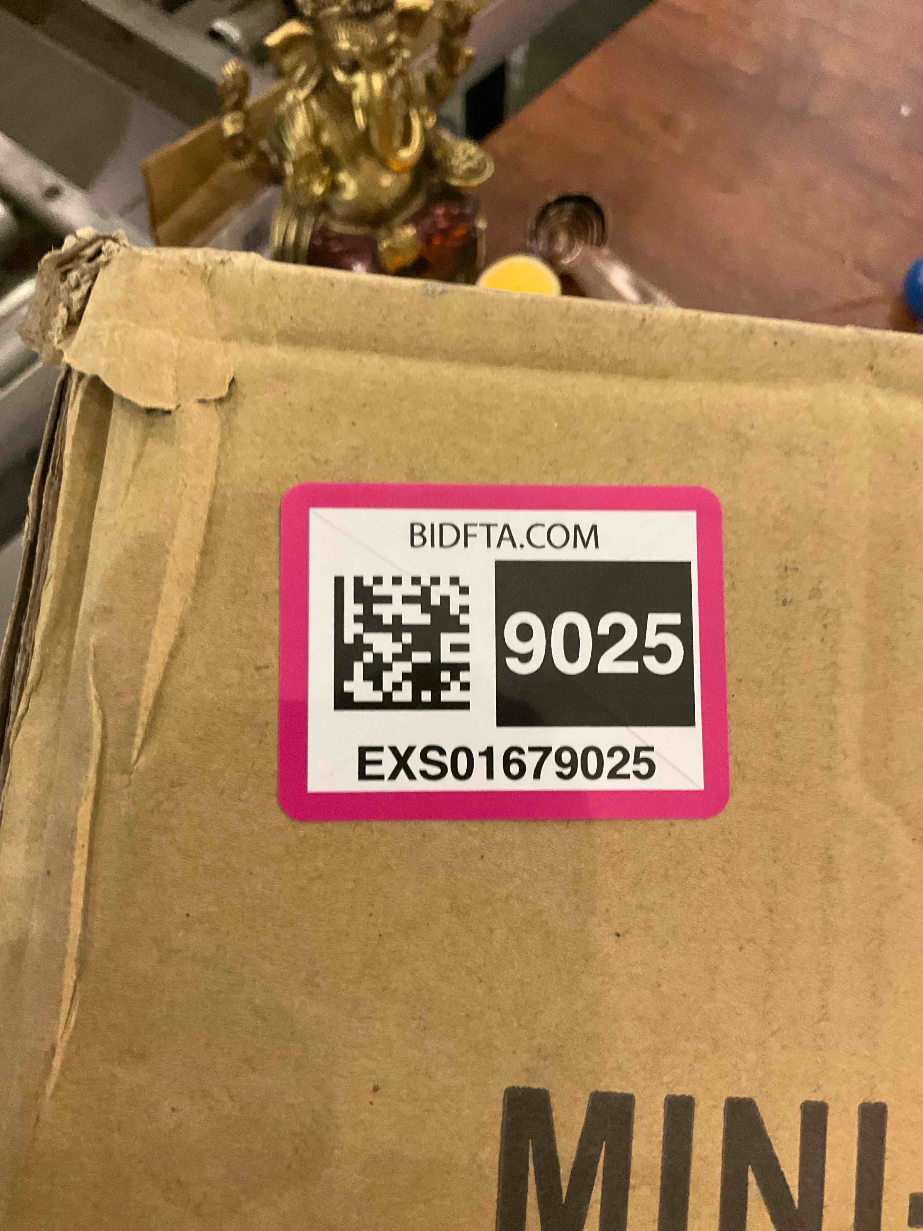 https://s3.amazonaws.com/lotting-images-prod/BargainHunt/EXS01679025_1713551369830.jpeg