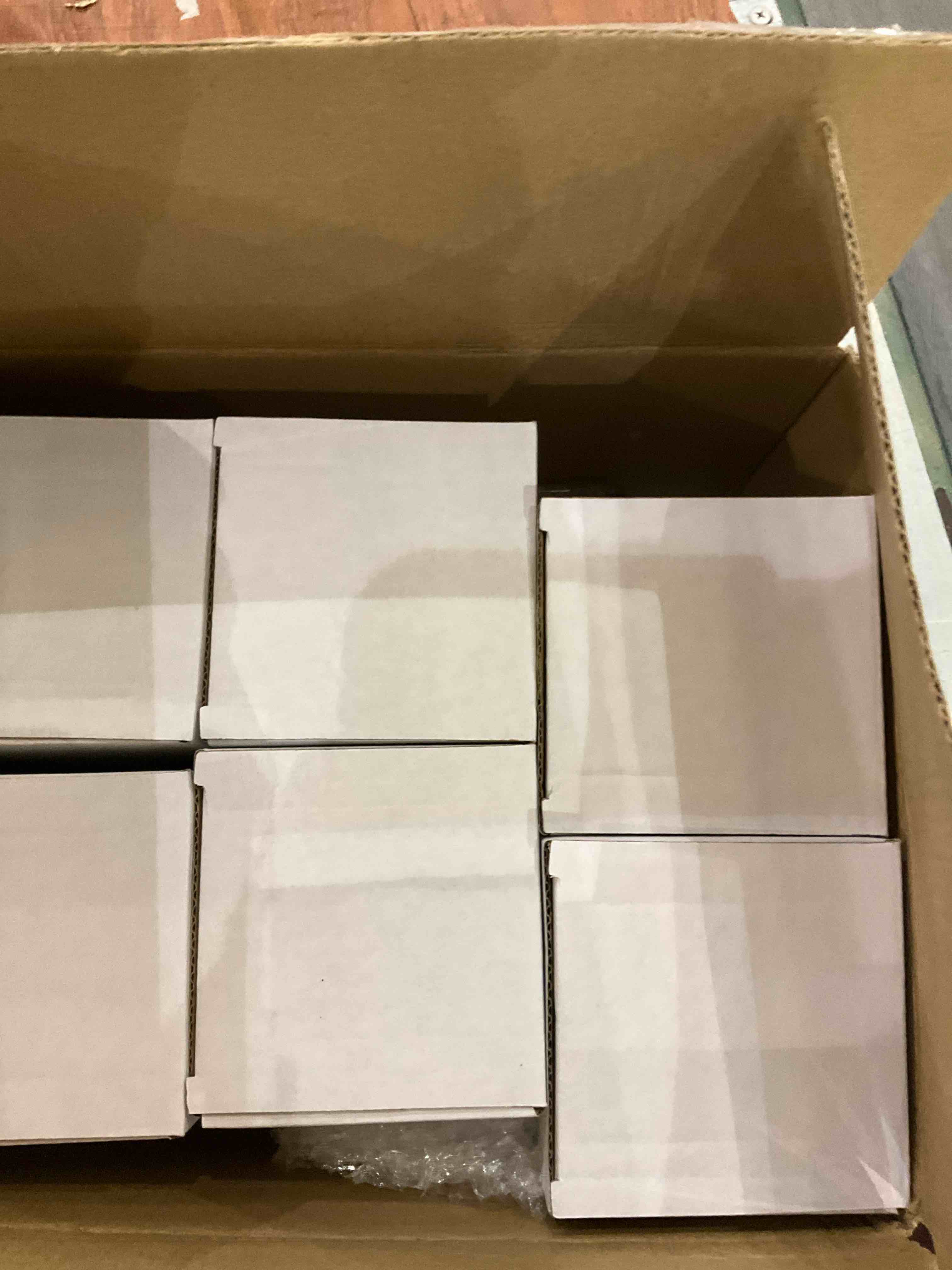 https://s3.amazonaws.com/lotting-images-prod/BargainHunt/EXS01679026_1713551779448.jpeg