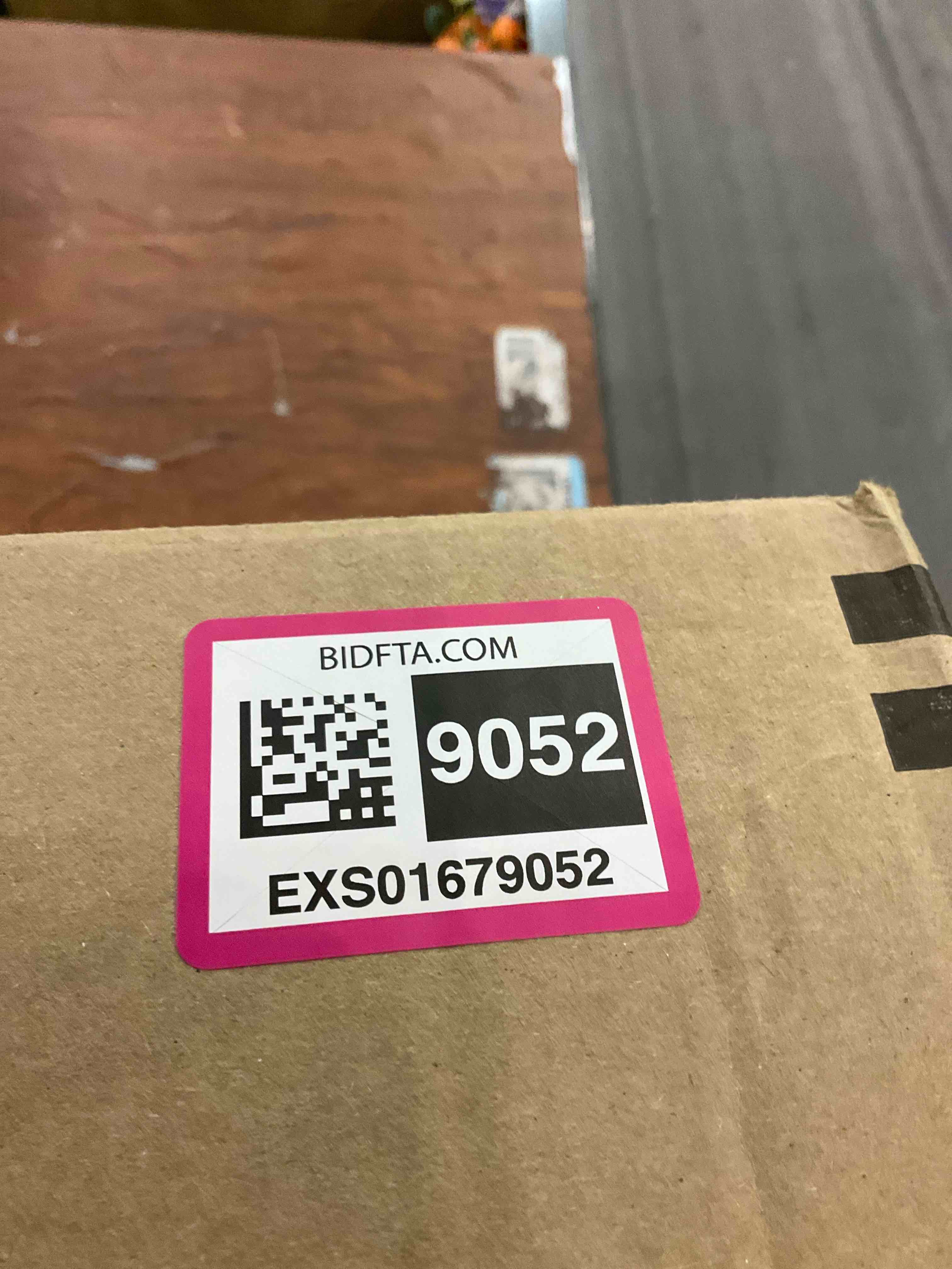 https://s3.amazonaws.com/lotting-images-prod/BargainHunt/EXS01679052_1713785214289.jpeg