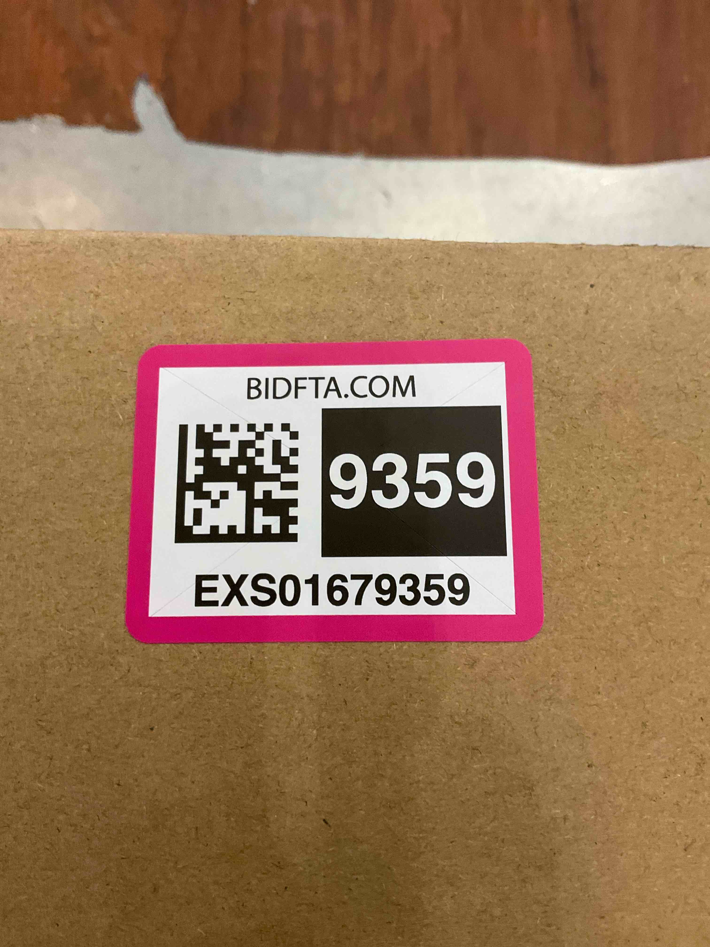 https://s3.amazonaws.com/lotting-images-prod/BargainHunt/EXS01679359_1713881096516.jpeg