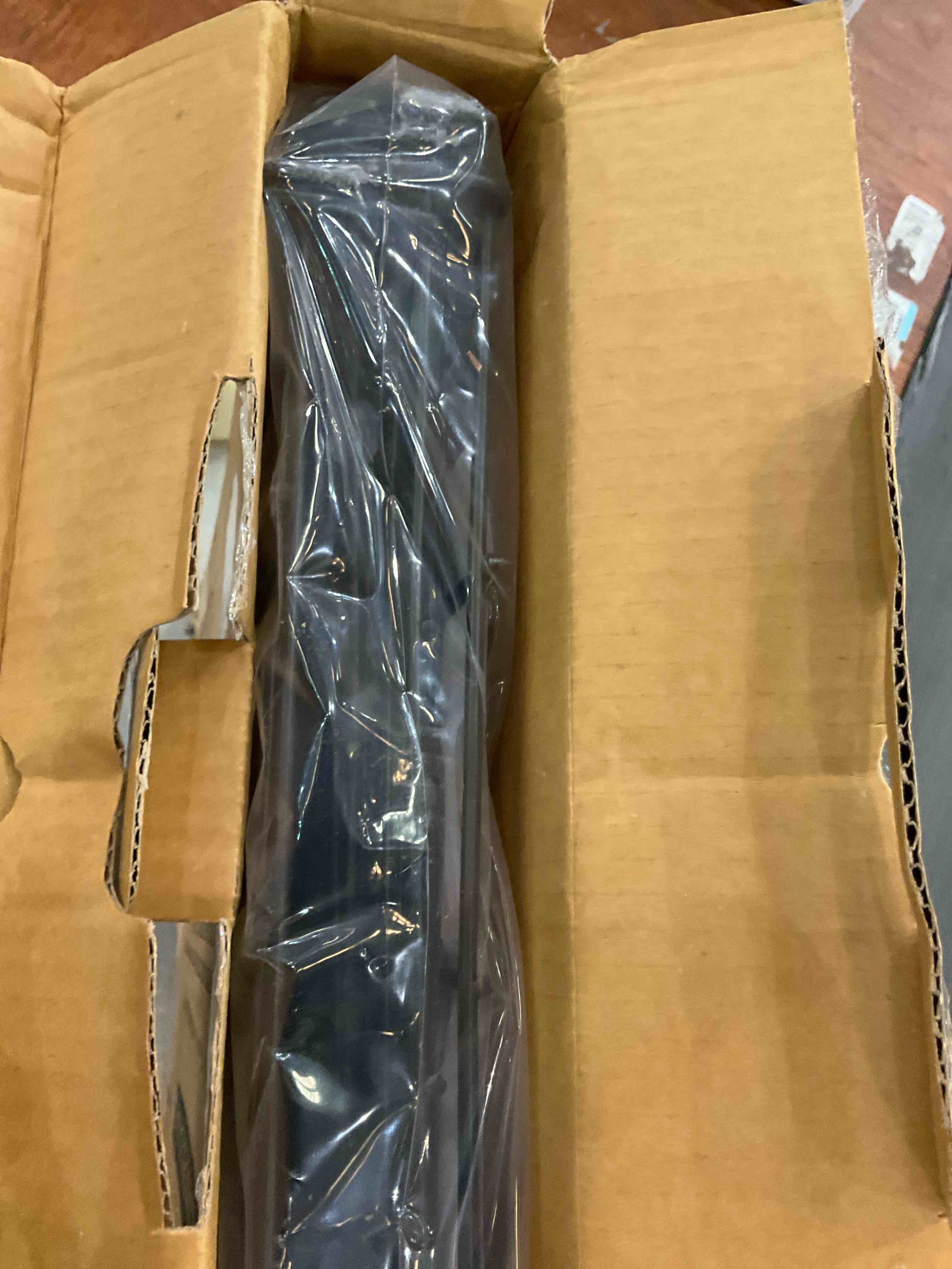 https://s3.amazonaws.com/lotting-images-prod/BargainHunt/EXS01679369_1713882284278.jpeg