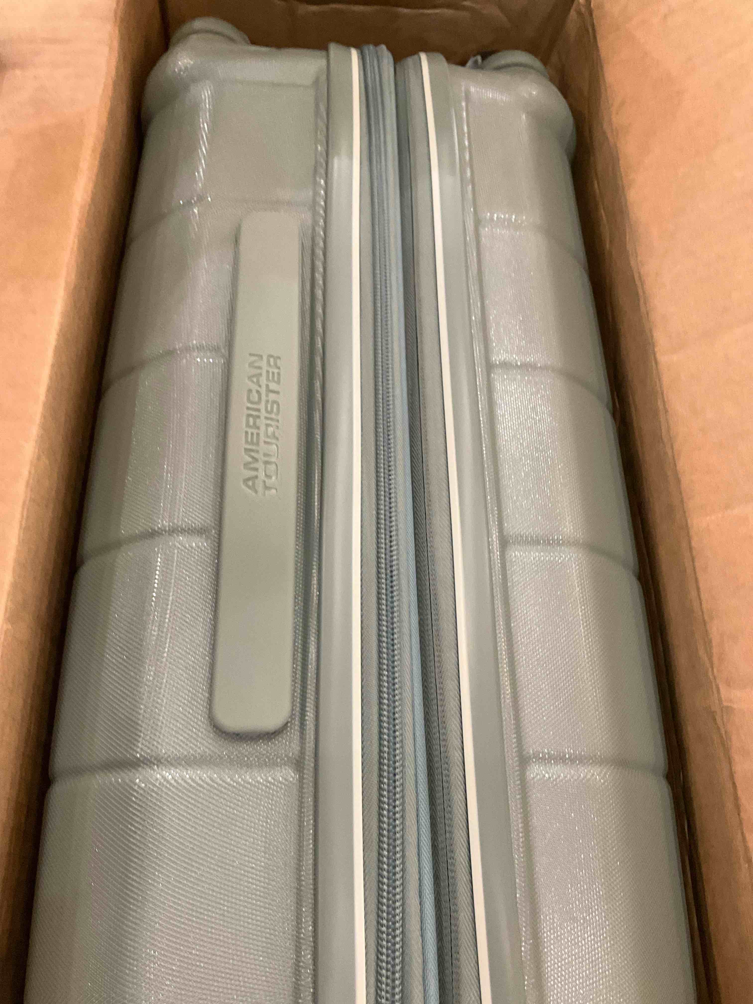 https://s3.amazonaws.com/lotting-images-prod/BargainHunt/EXS01679423_1713891697642.jpeg