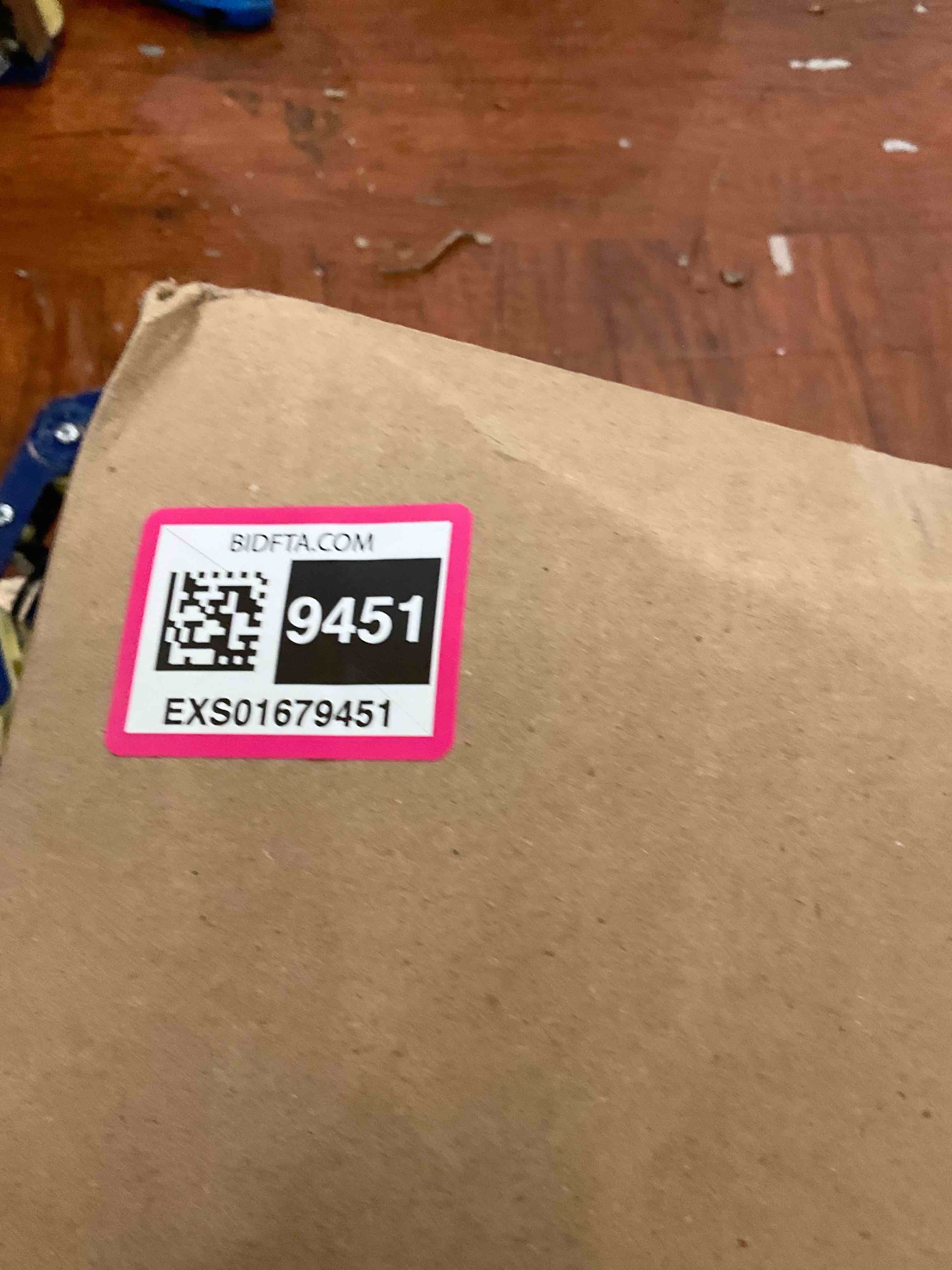 https://s3.amazonaws.com/lotting-images-prod/BargainHunt/EXS01679451_1713899189033.jpeg