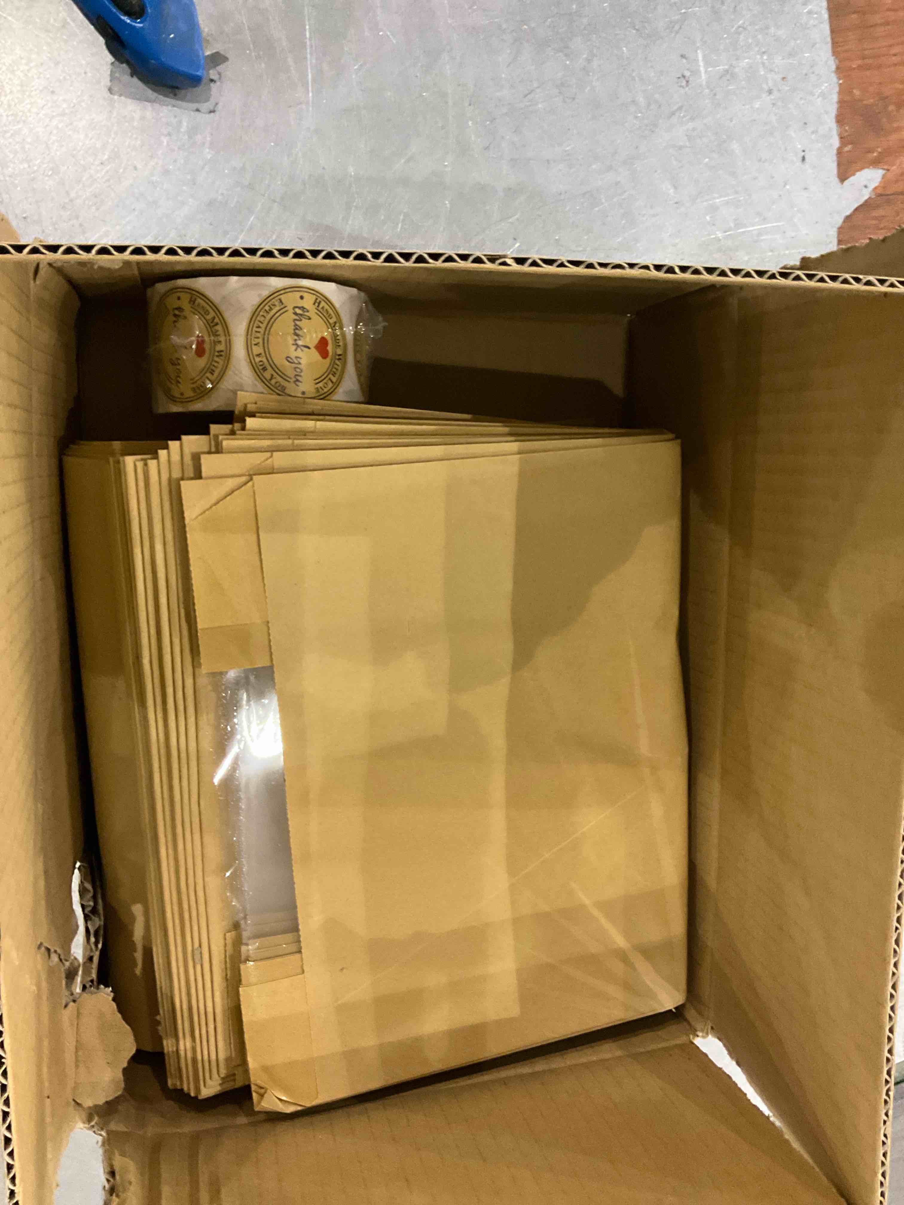 https://s3.amazonaws.com/lotting-images-prod/BargainHunt/EXS01679467_1713957983932.jpeg