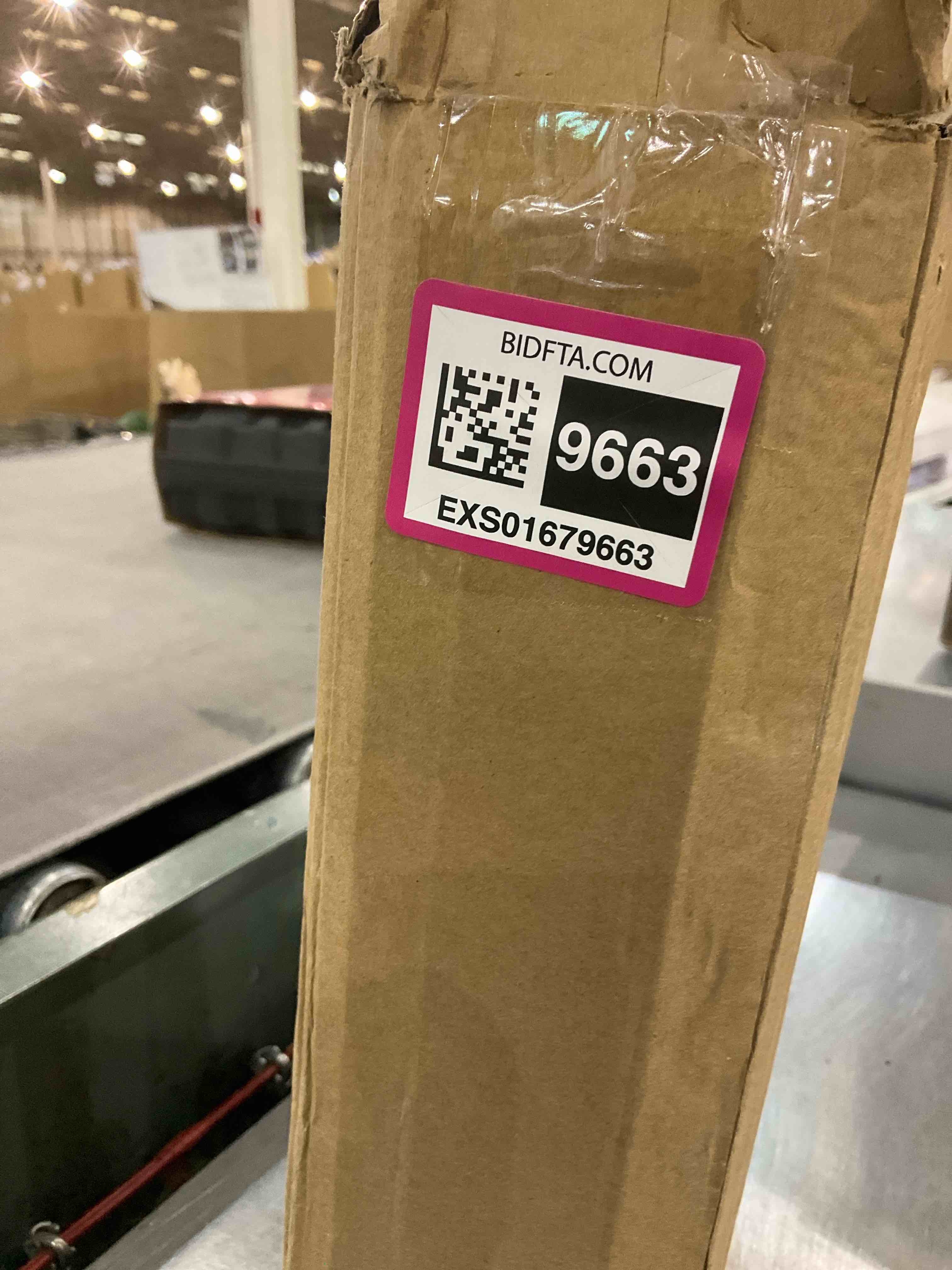 https://s3.amazonaws.com/lotting-images-prod/BargainHunt/EXS01679663_1713874595367.jpeg