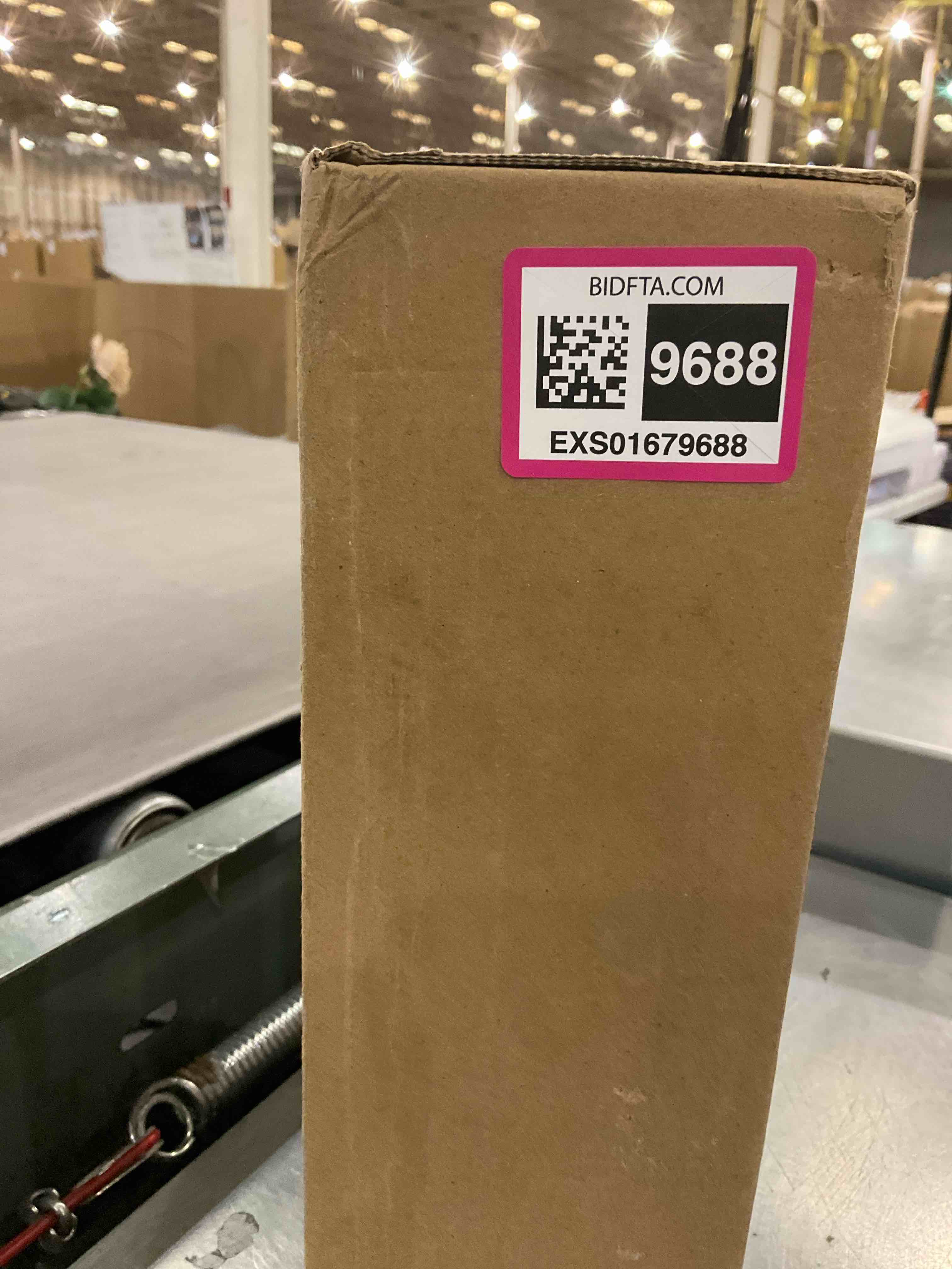 https://s3.amazonaws.com/lotting-images-prod/BargainHunt/EXS01679688_1713879016283.jpeg