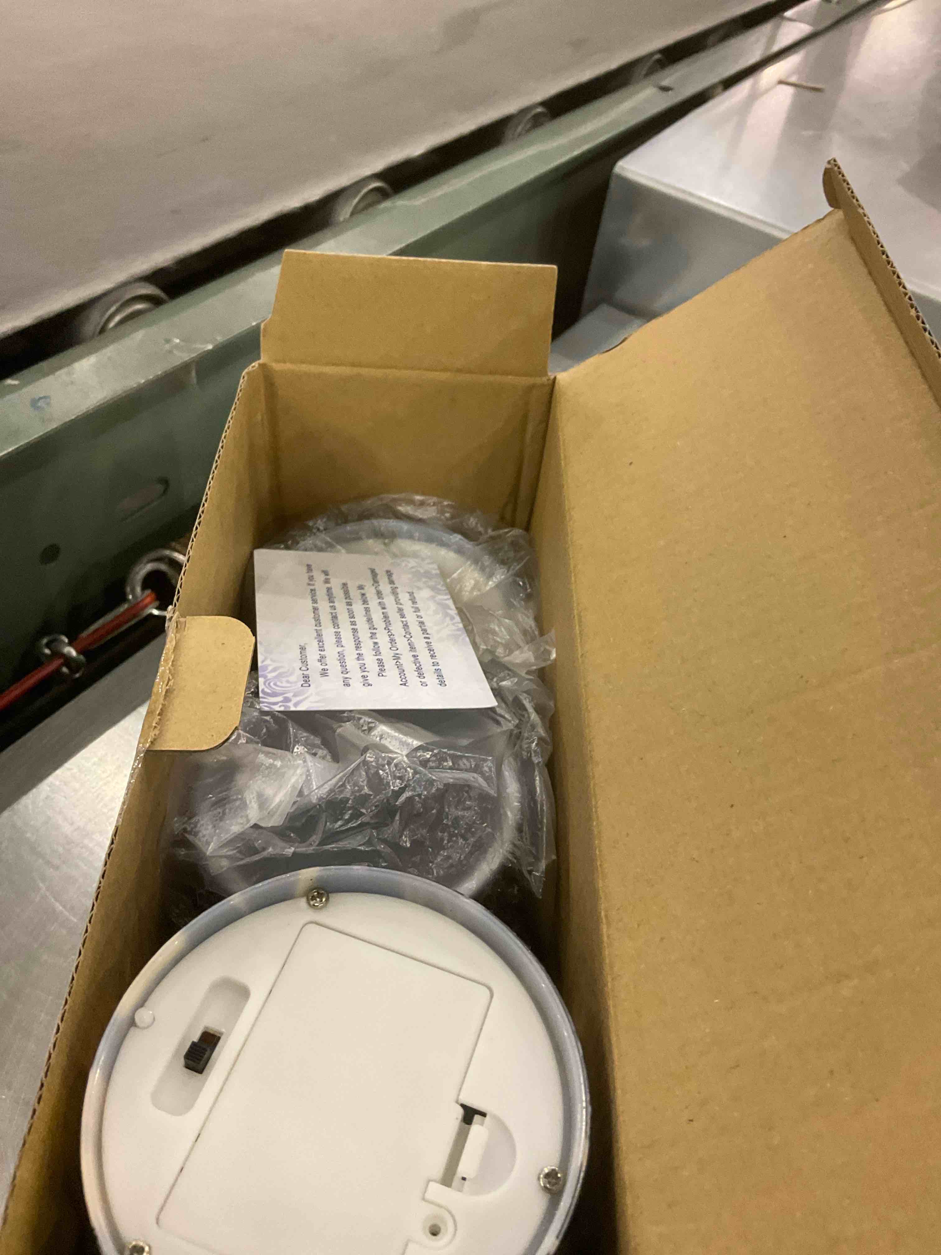 https://s3.amazonaws.com/lotting-images-prod/BargainHunt/EXS01679778_1713957649461.jpeg