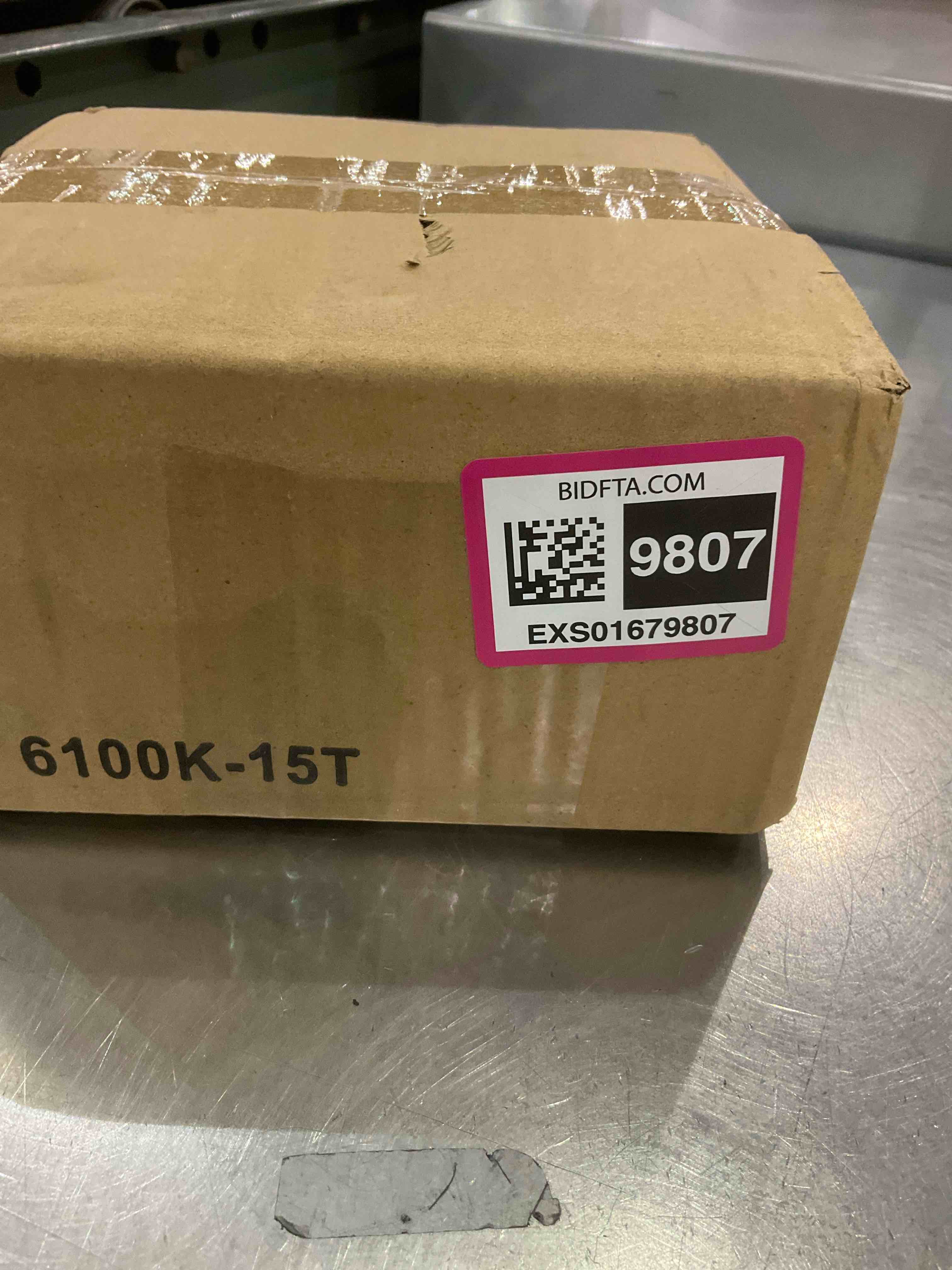 https://s3.amazonaws.com/lotting-images-prod/BargainHunt/EXS01679807_1713960202419.jpeg
