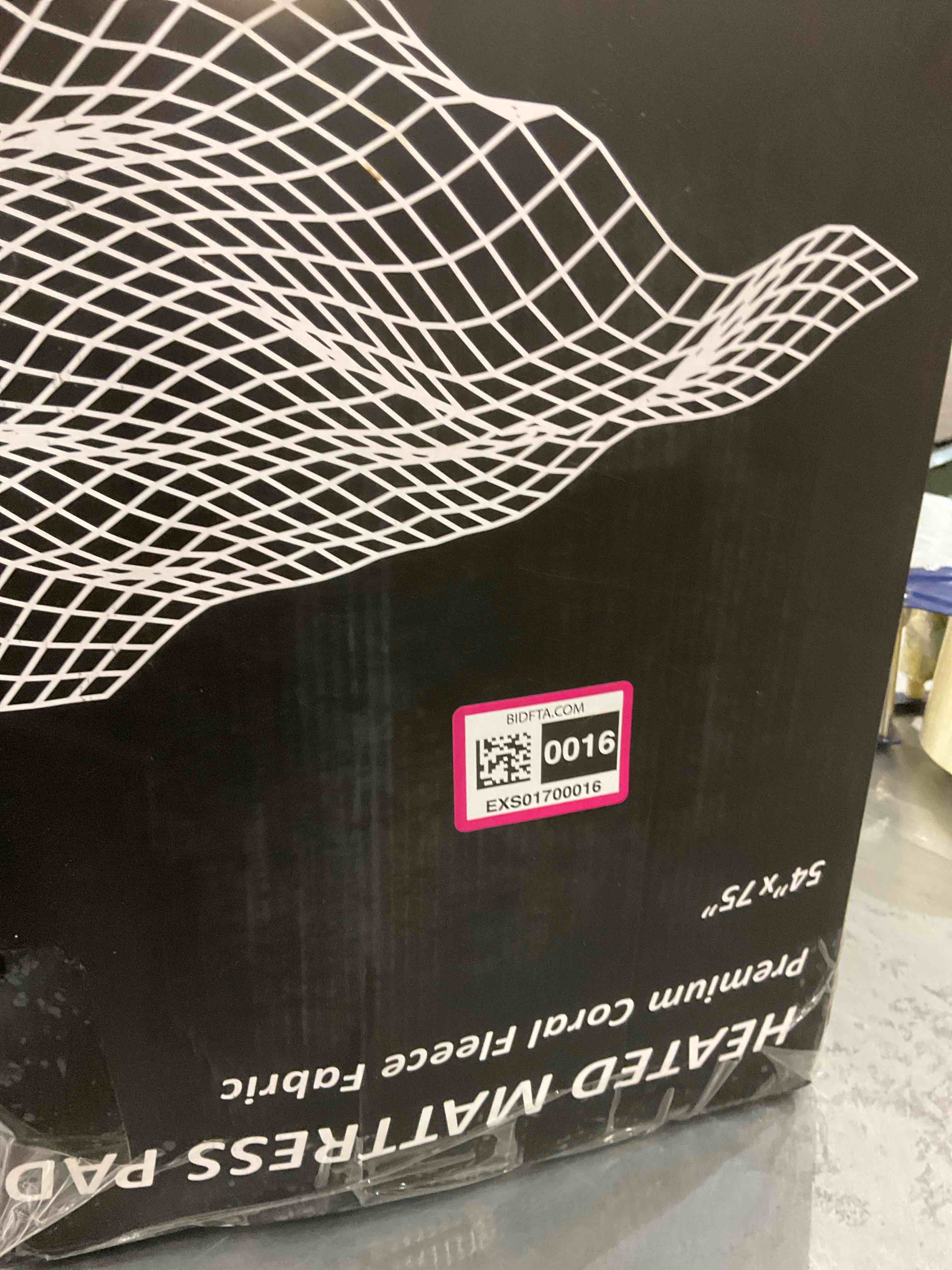 https://s3.amazonaws.com/lotting-images-prod/BargainHunt/EXS01700016_1713530473480.jpeg