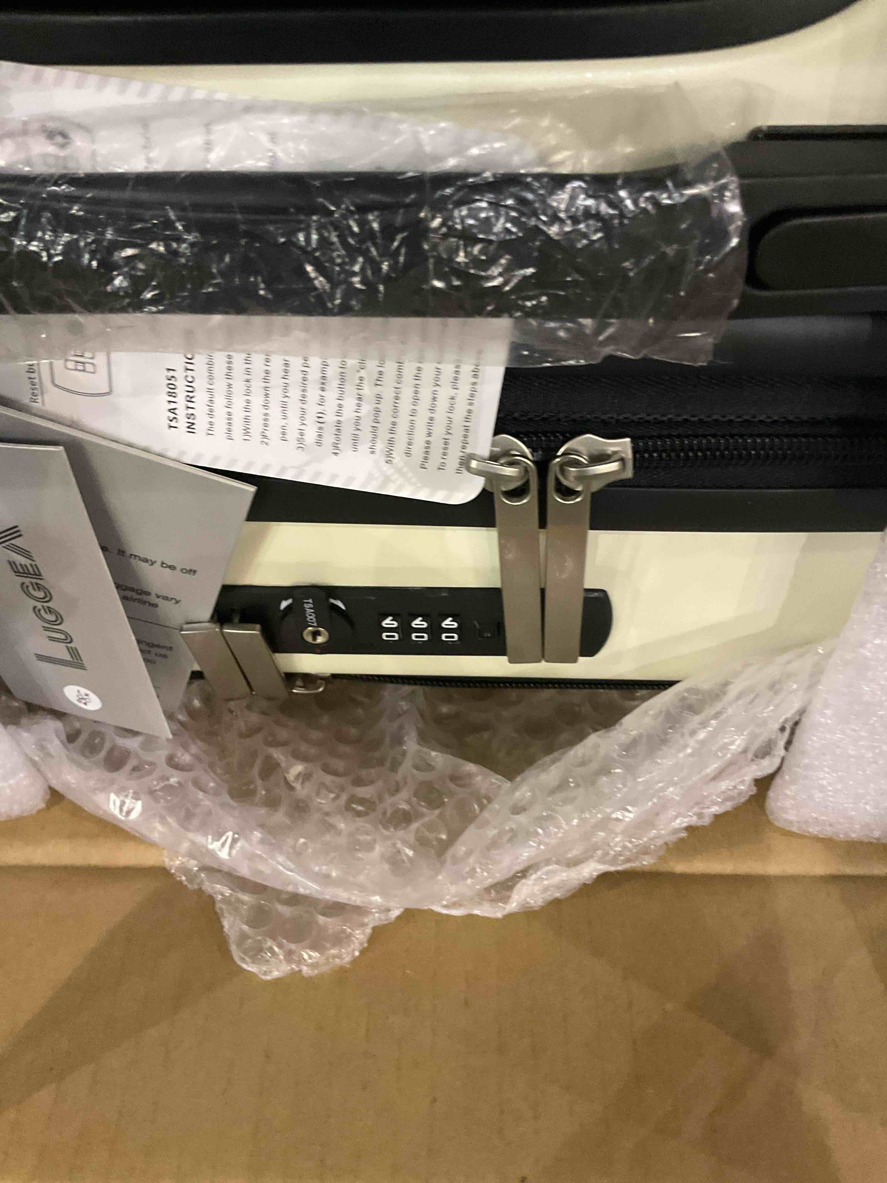 https://s3.amazonaws.com/lotting-images-prod/BargainHunt/EXS01700109_1714392460316.jpeg