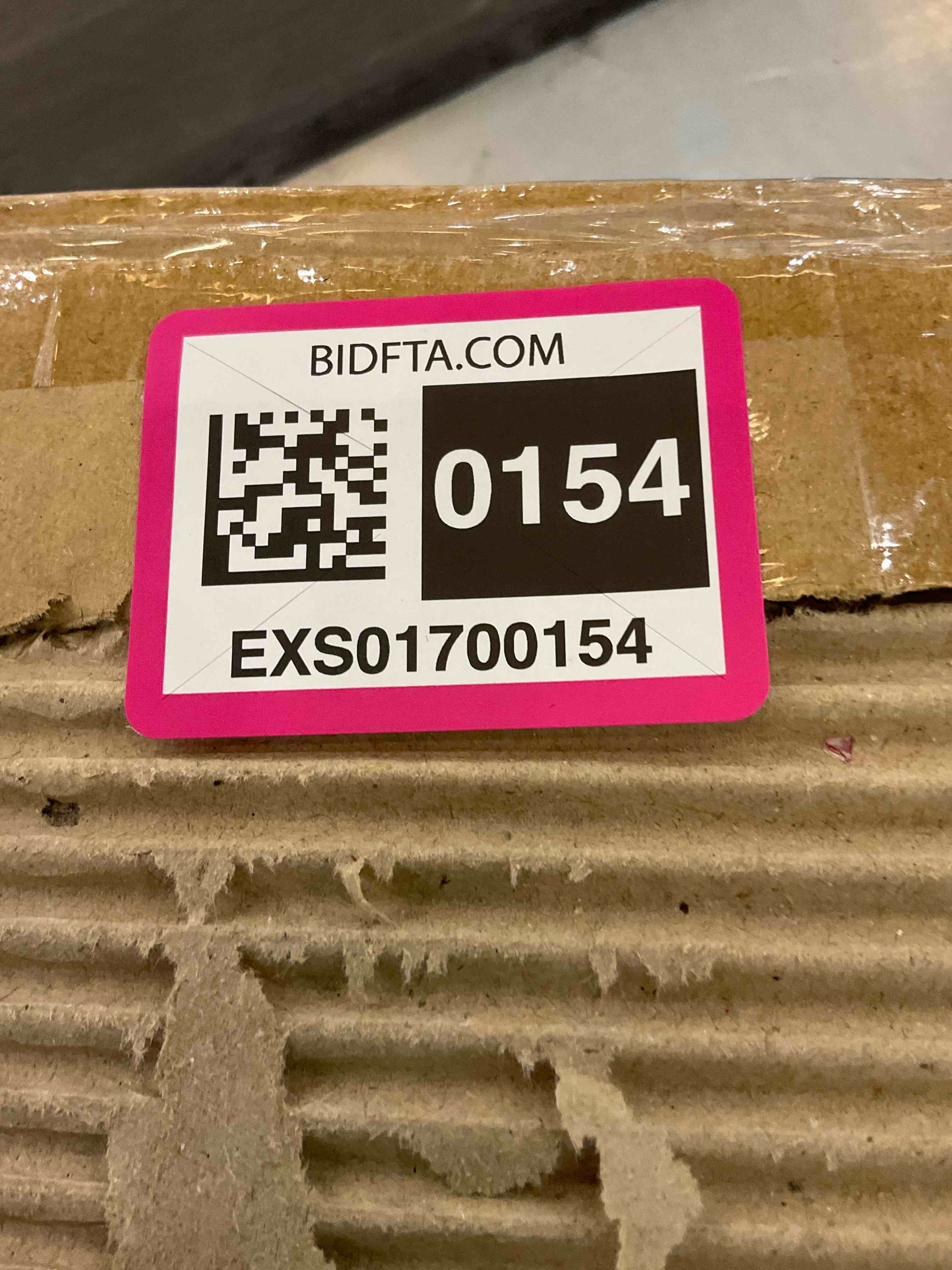 https://s3.amazonaws.com/lotting-images-prod/BargainHunt/EXS01700154_1714415797254.jpeg