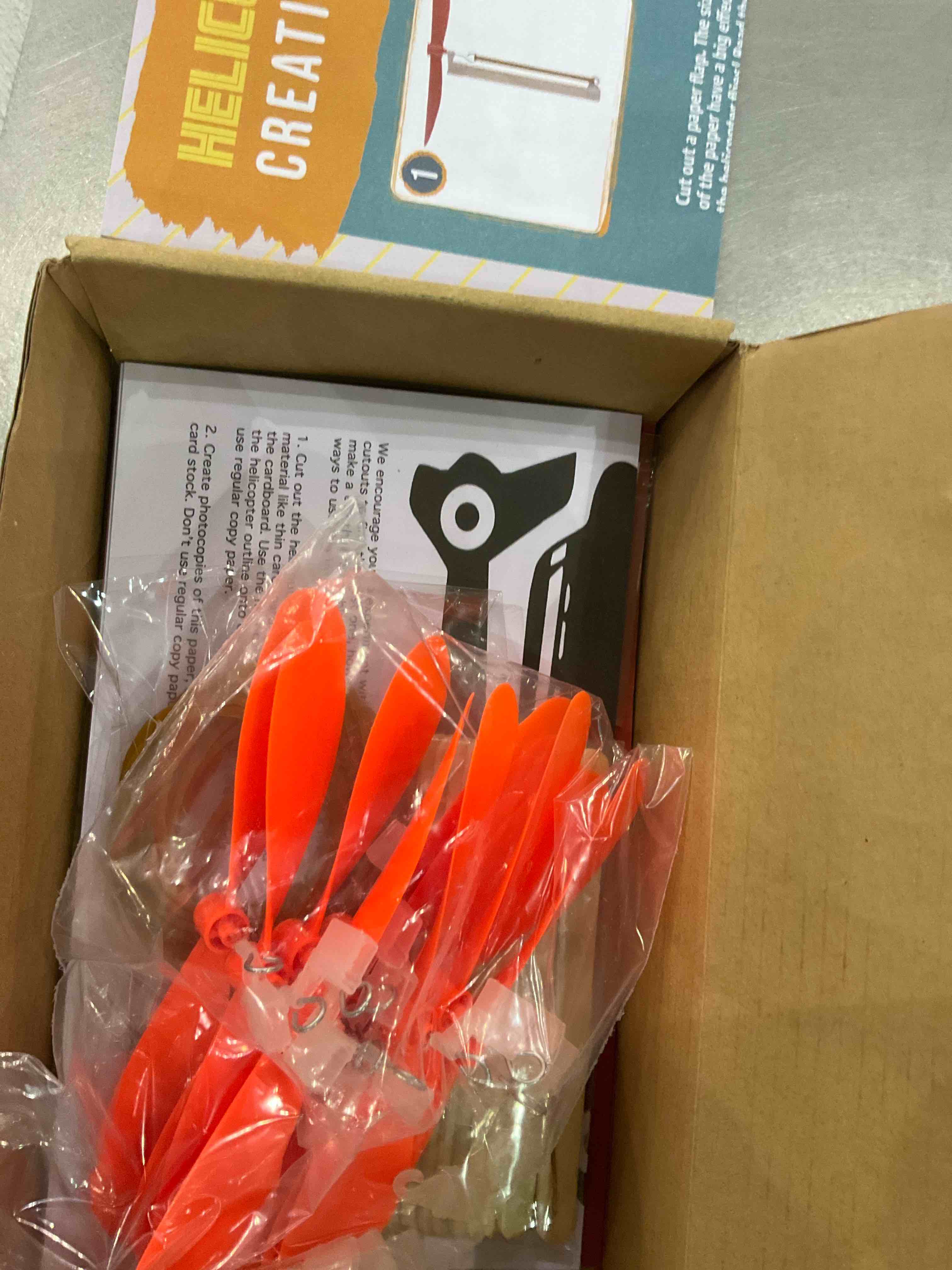 https://s3.amazonaws.com/lotting-images-prod/BargainHunt/EXS01700176_1714477207552.jpeg