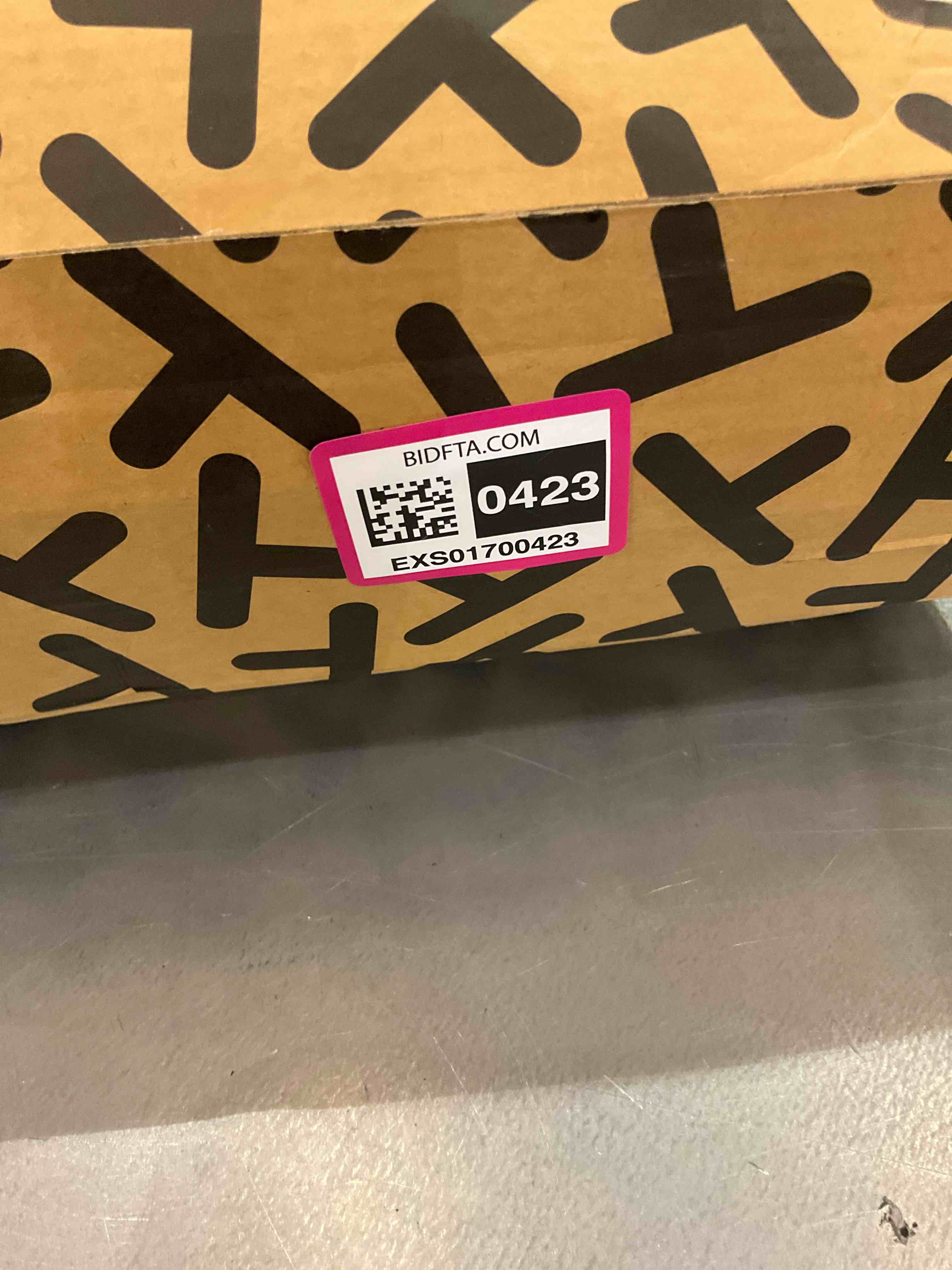 https://s3.amazonaws.com/lotting-images-prod/BargainHunt/EXS01700423_1715195452889.jpeg