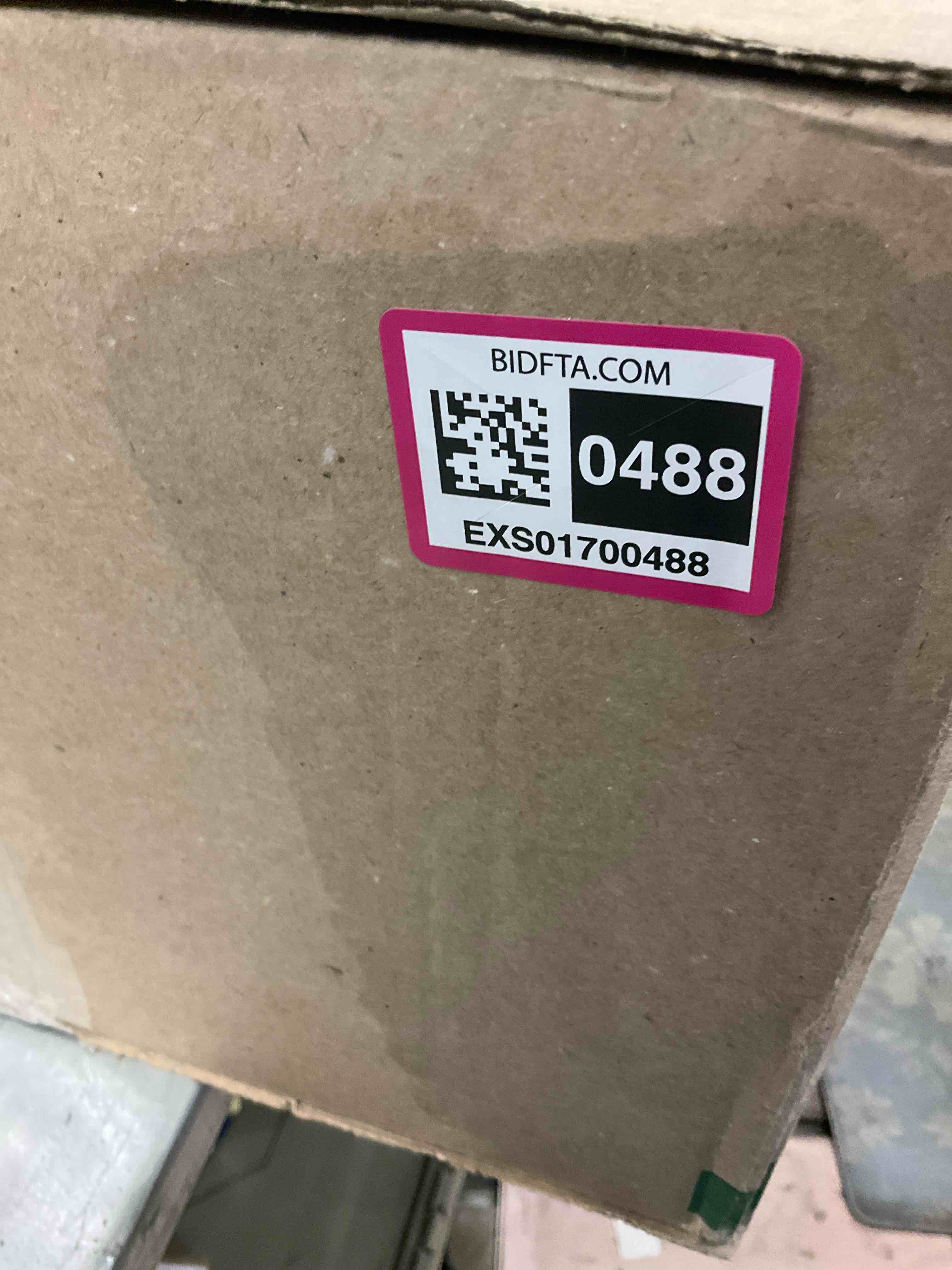 https://s3.amazonaws.com/lotting-images-prod/BargainHunt/EXS01700488_1715624545580.jpeg