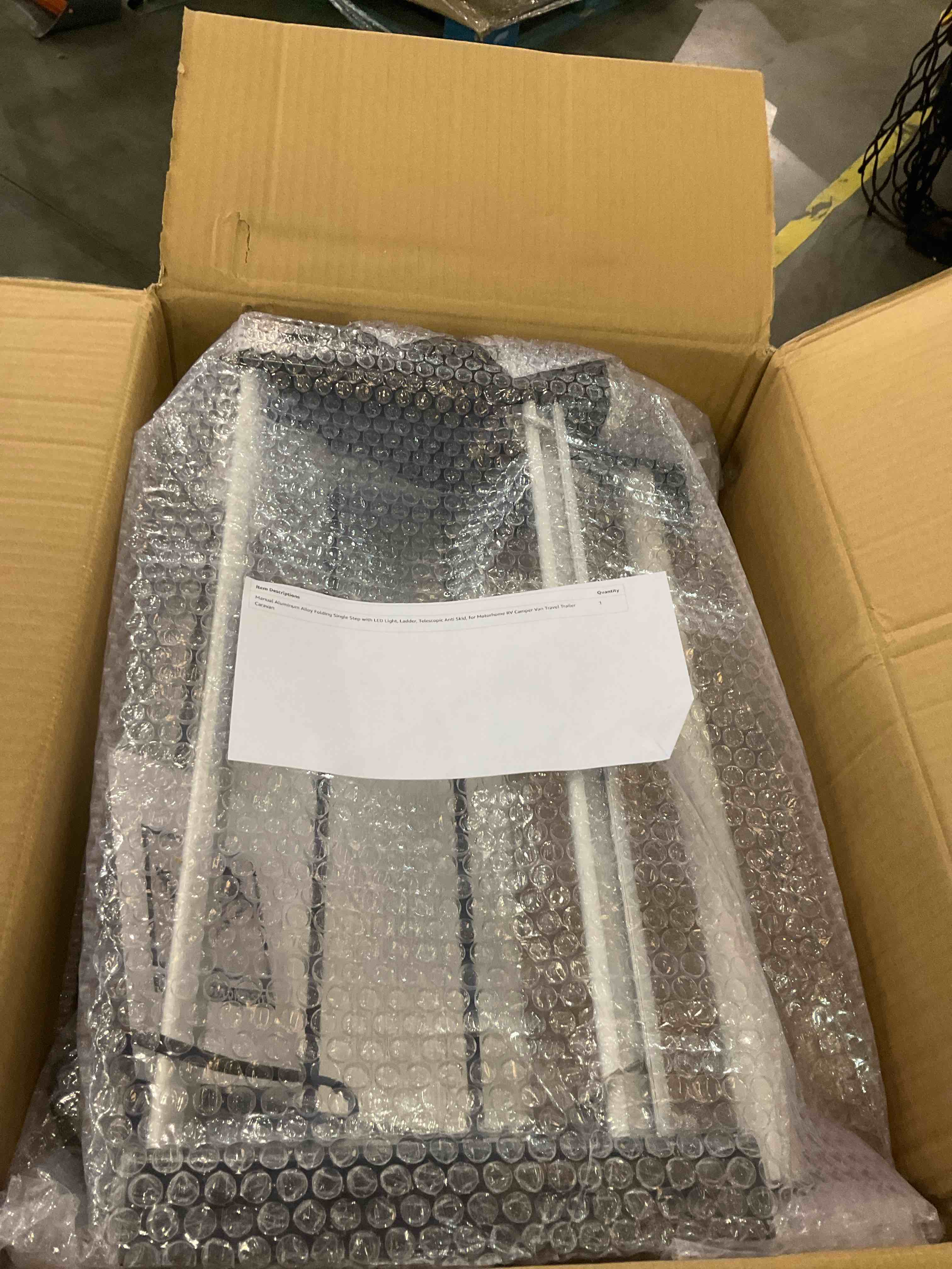 https://s3.amazonaws.com/lotting-images-prod/BargainHunt/EXS01700595_1712947599057.jpeg