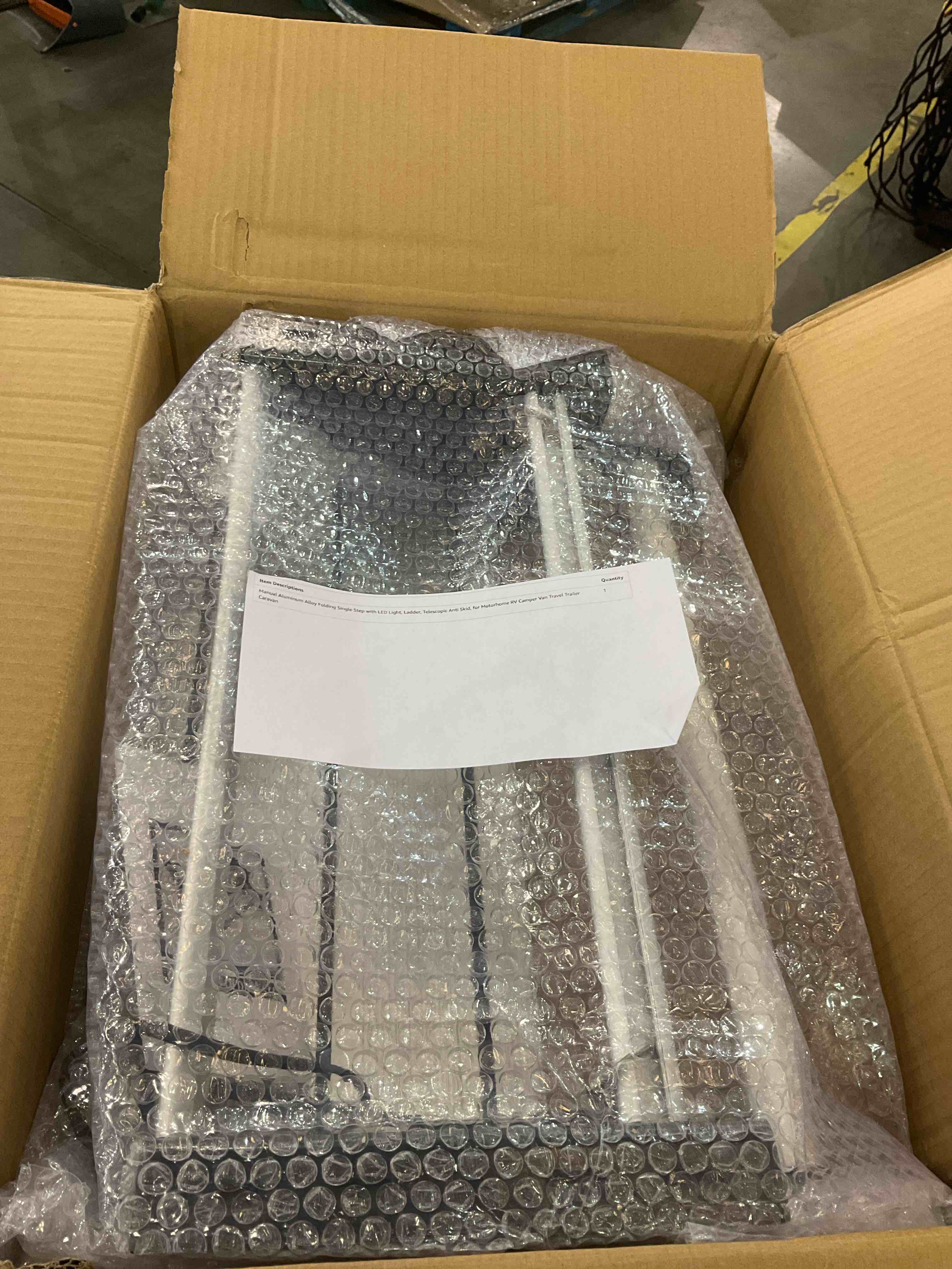 https://s3.amazonaws.com/lotting-images-prod/BargainHunt/EXS01700595_1712947601443.jpeg
