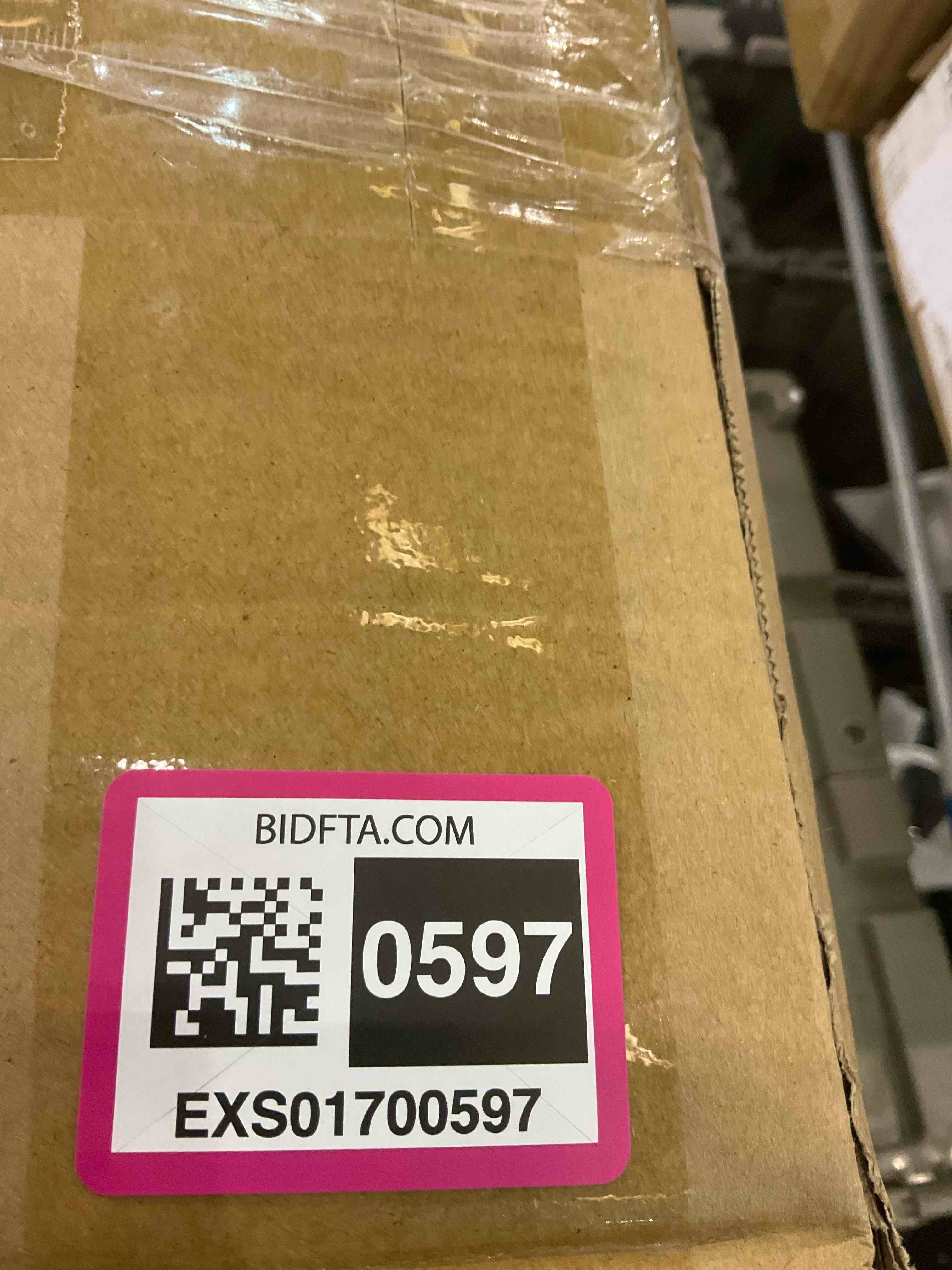 https://s3.amazonaws.com/lotting-images-prod/BargainHunt/EXS01700597_1712947849345.jpeg