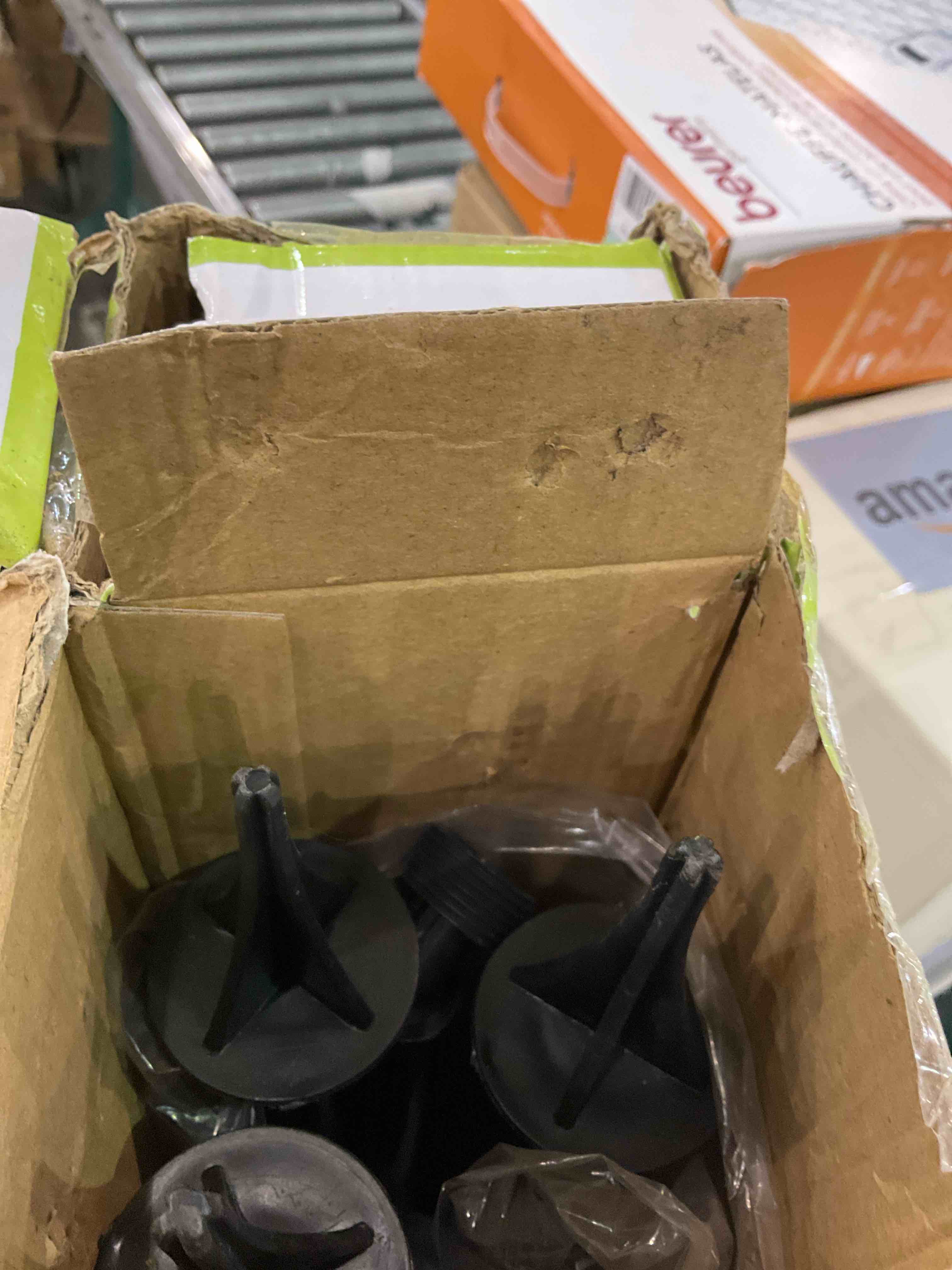 https://s3.amazonaws.com/lotting-images-prod/BargainHunt/EXS01700614_1713180398414.jpeg