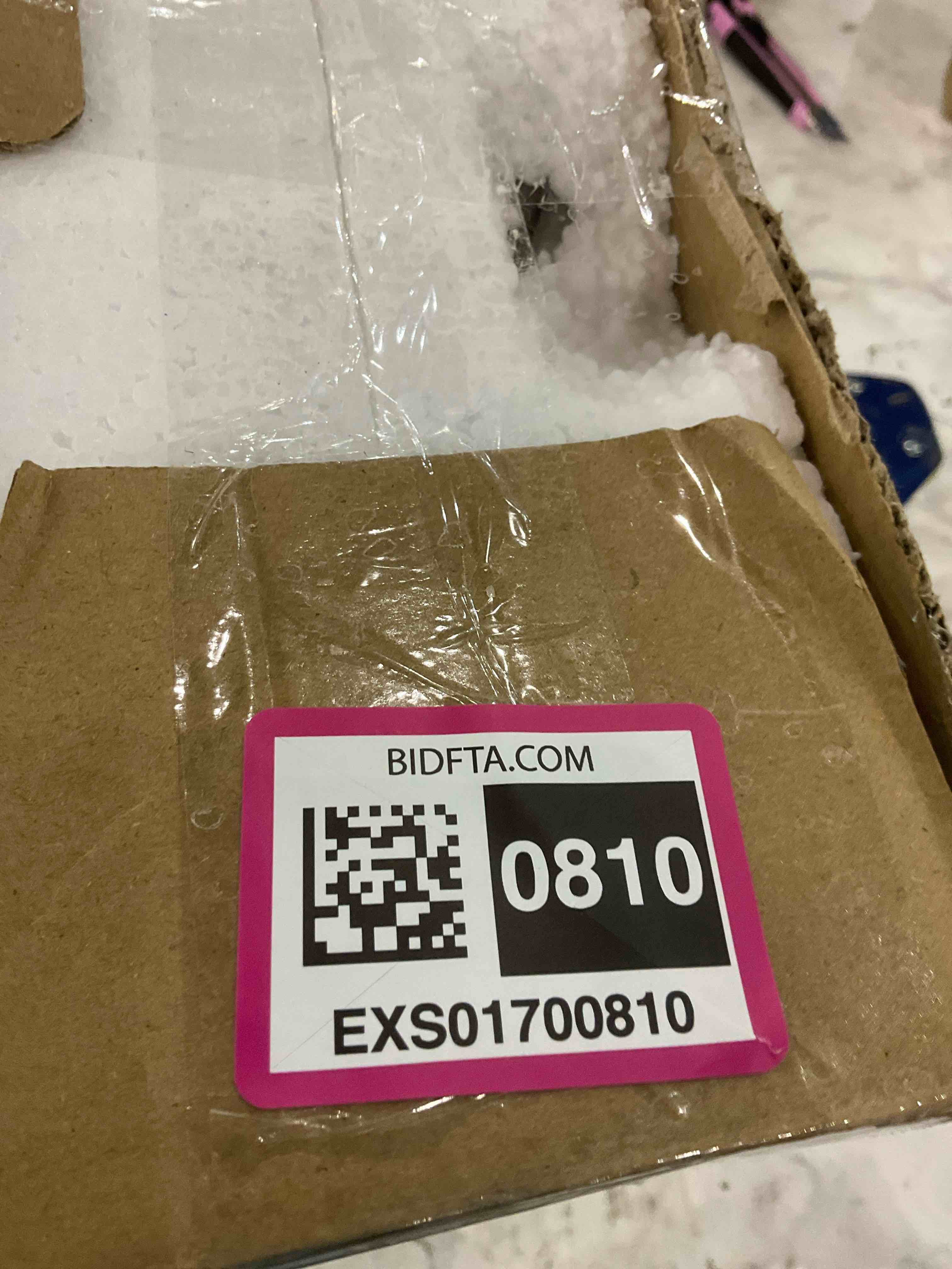 https://s3.amazonaws.com/lotting-images-prod/BargainHunt/EXS01700810_1713352806203.jpeg