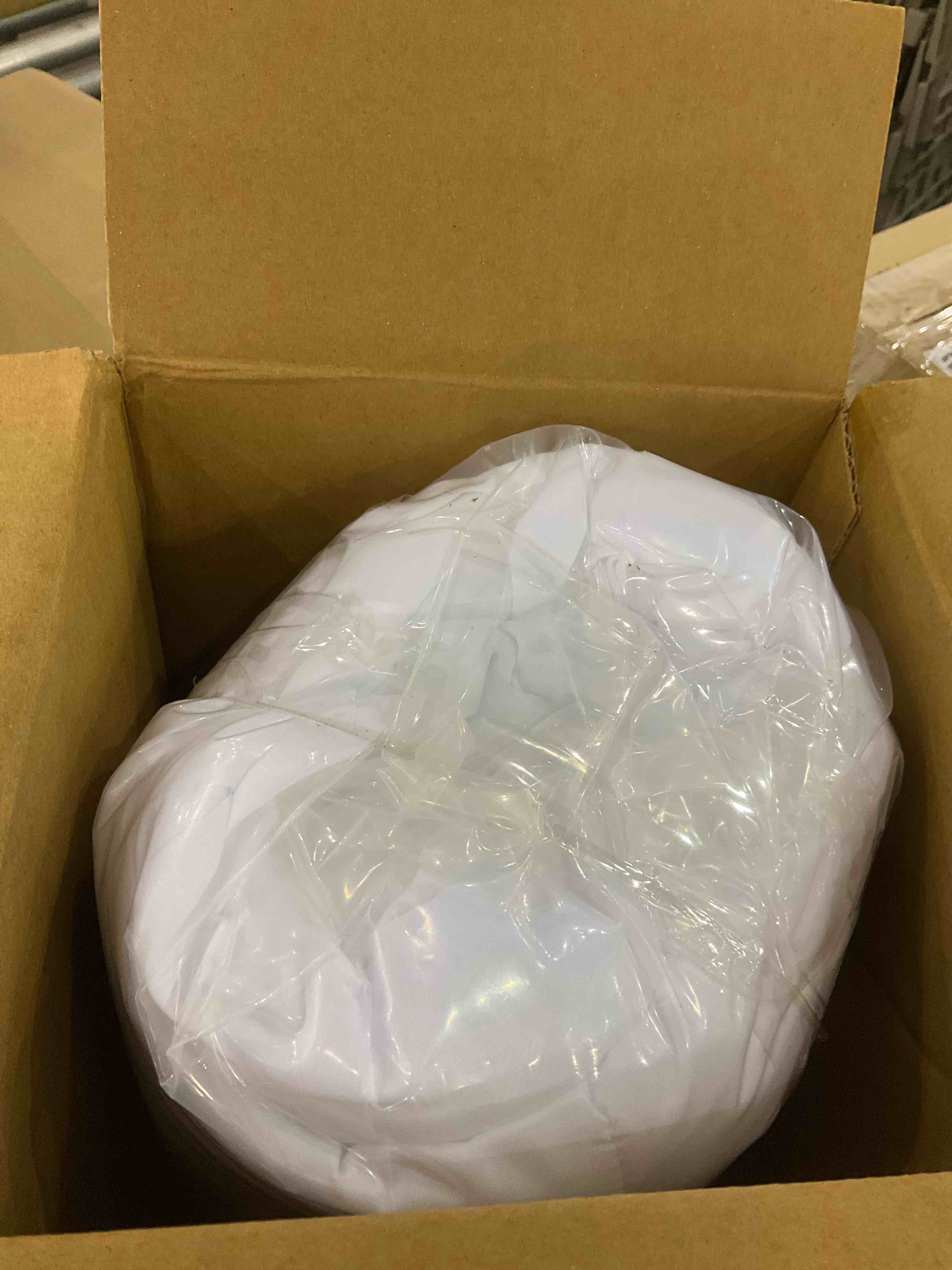 https://s3.amazonaws.com/lotting-images-prod/BargainHunt/EXS01700811_1713352868567.jpeg