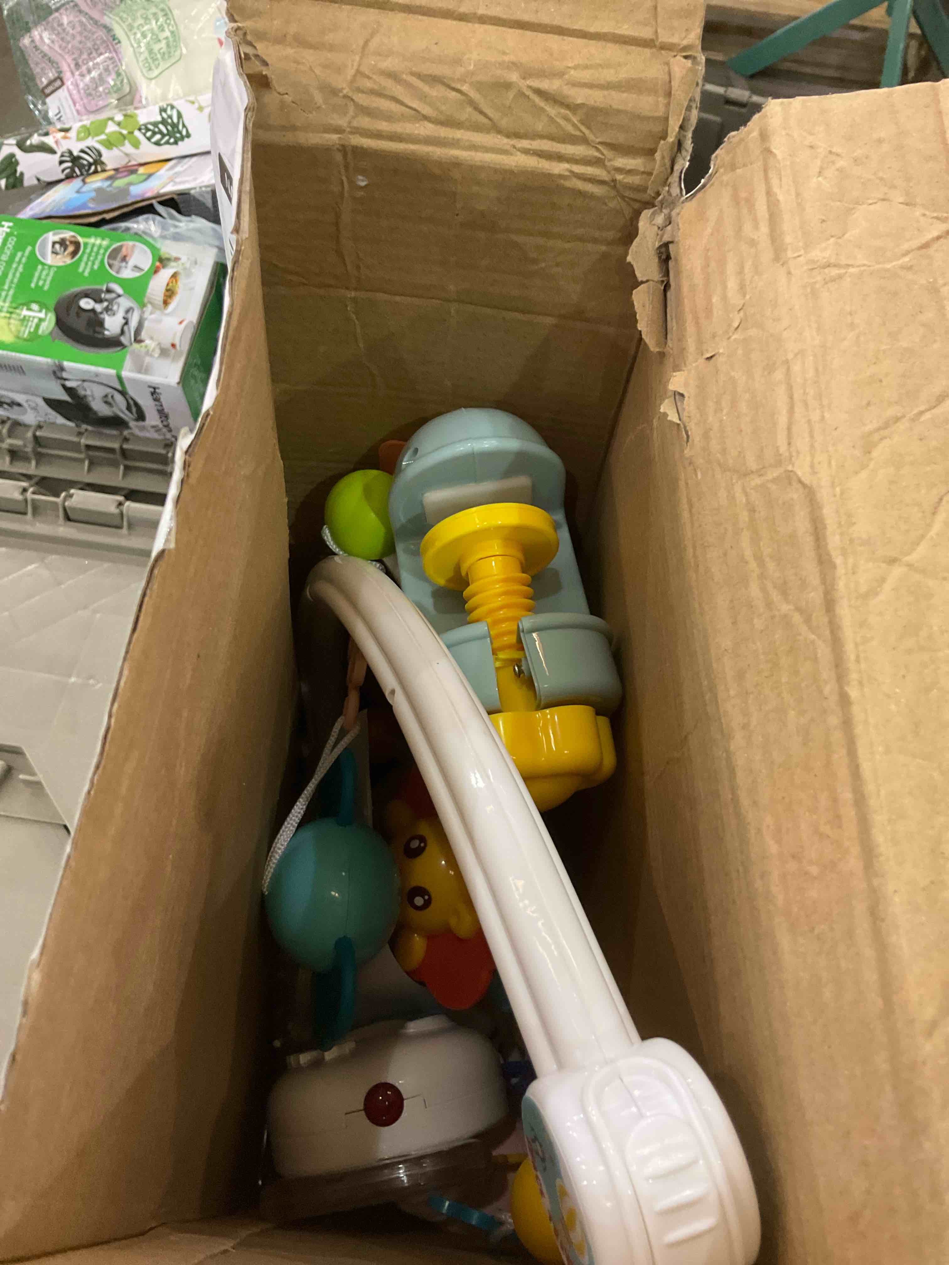 https://s3.amazonaws.com/lotting-images-prod/BargainHunt/EXS01700940_1713373474466.jpeg