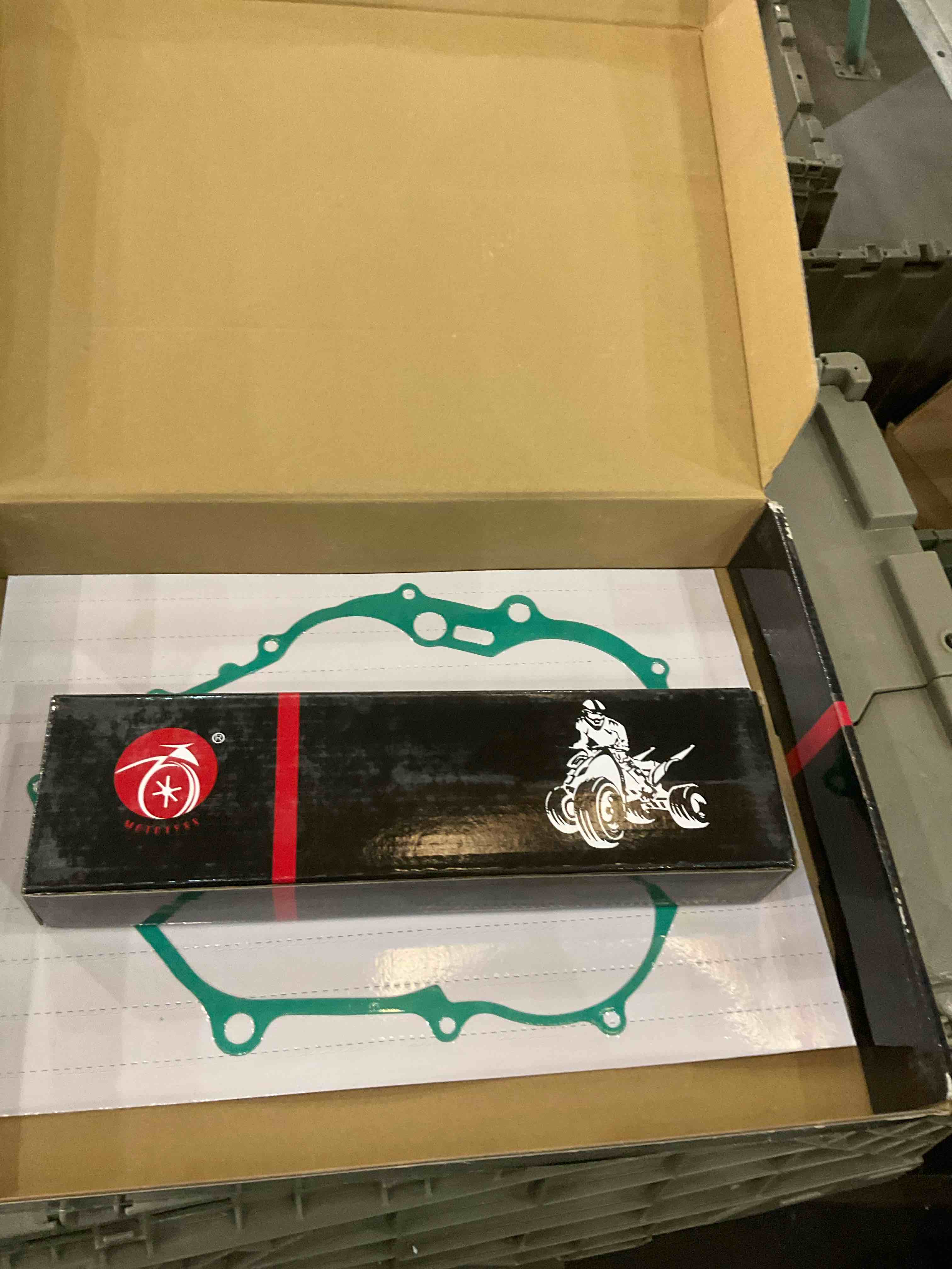 https://s3.amazonaws.com/lotting-images-prod/BargainHunt/EXS01700943_1713373830696.jpeg