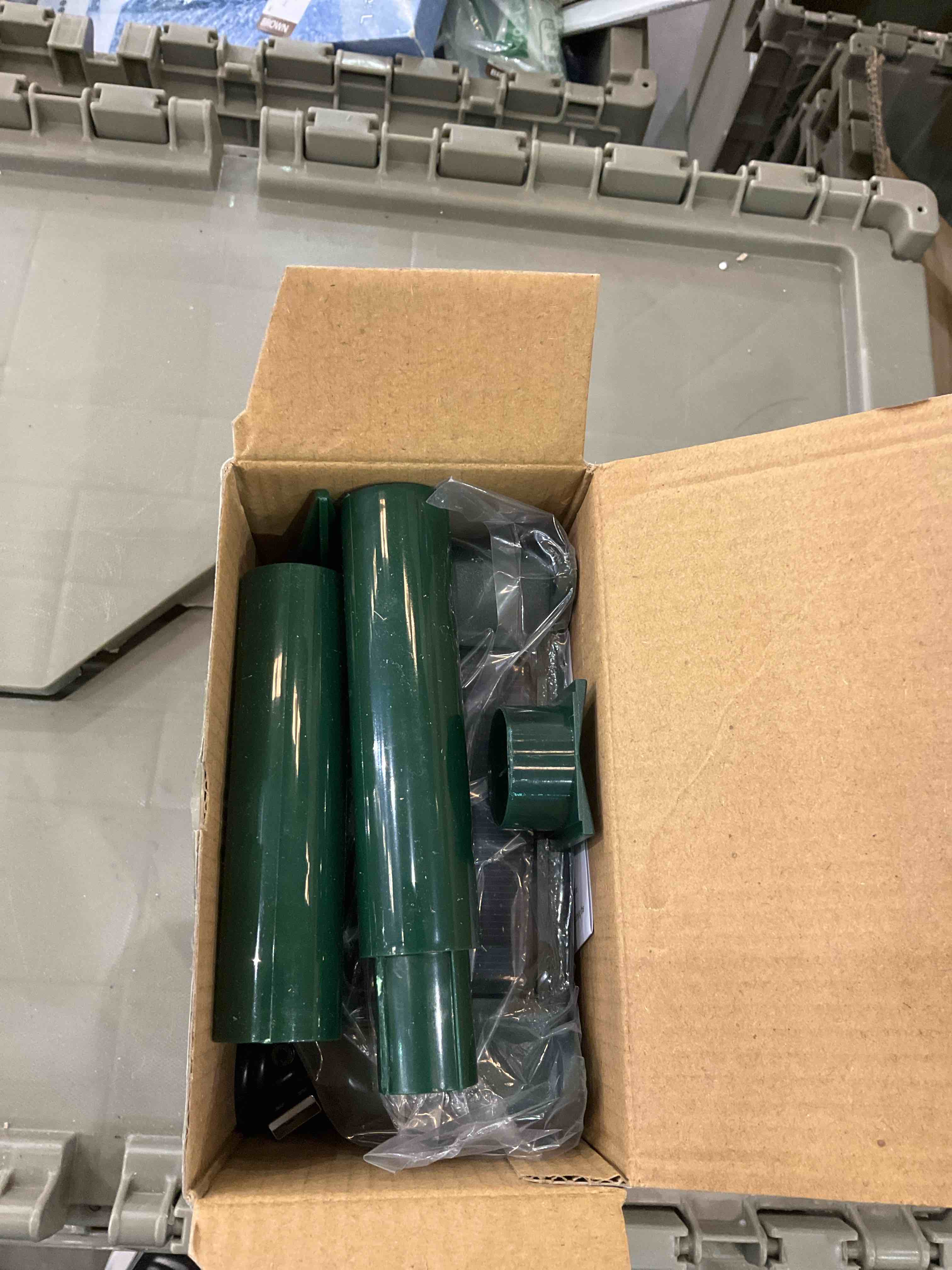 https://s3.amazonaws.com/lotting-images-prod/BargainHunt/EXS01700950_1713374908970.jpeg