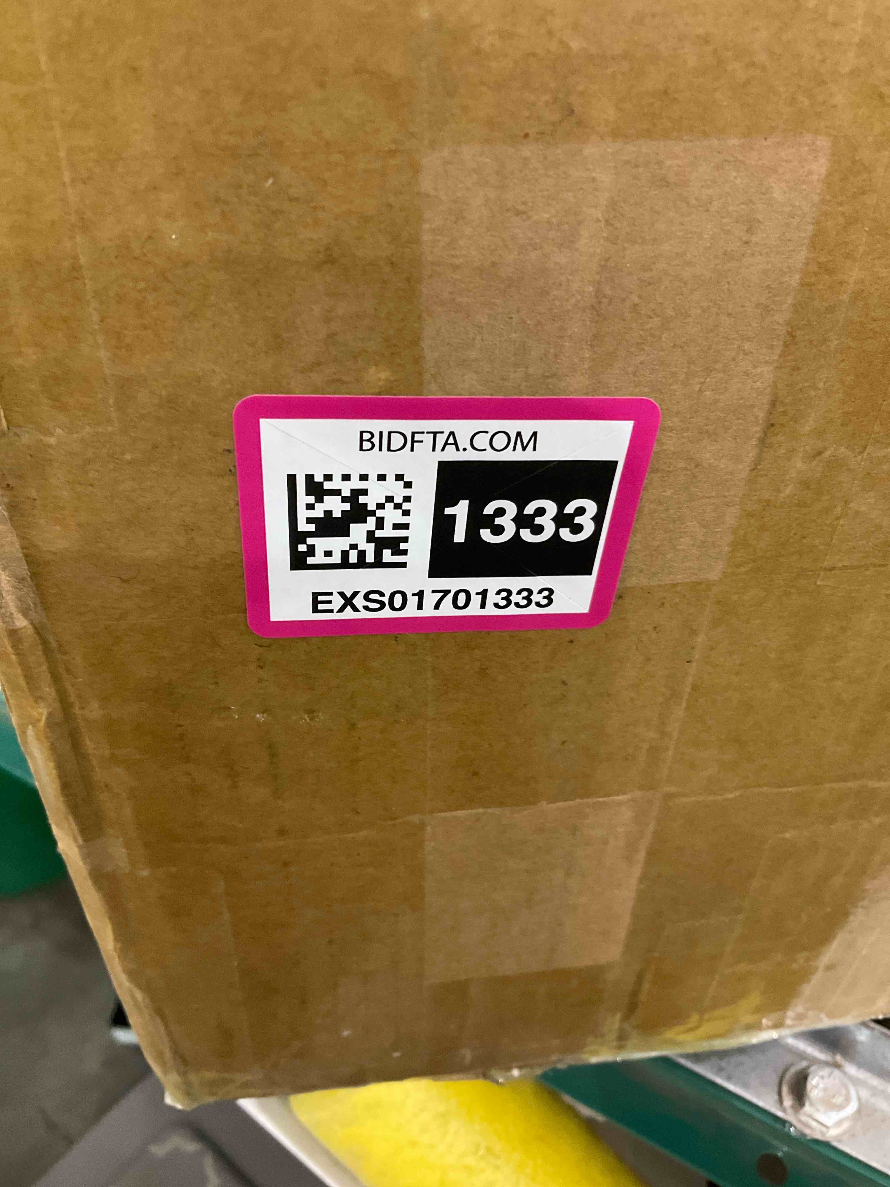 https://s3.amazonaws.com/lotting-images-prod/BargainHunt/EXS01701333_1713187940499.jpeg
