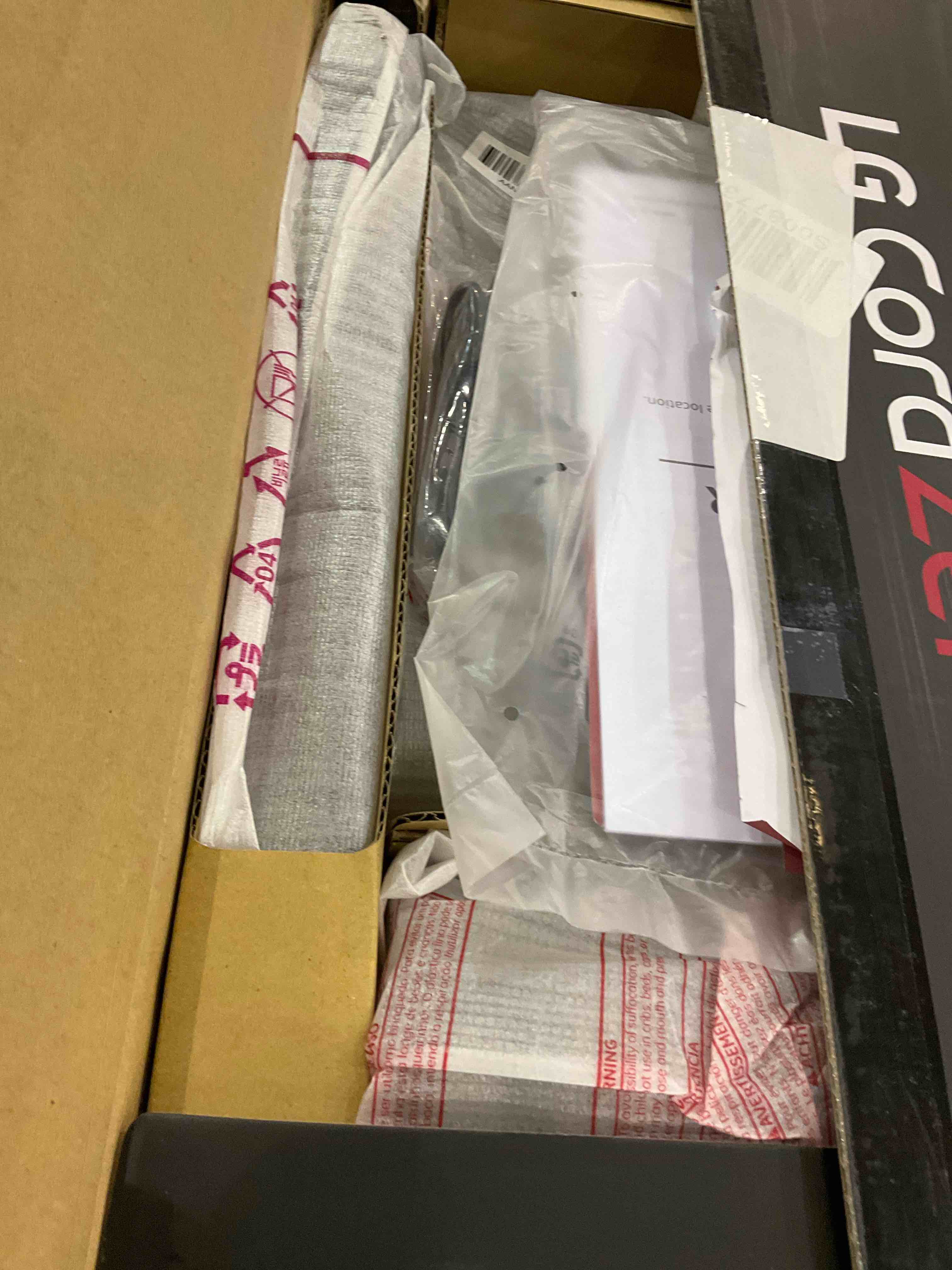 https://s3.amazonaws.com/lotting-images-prod/BargainHunt/EXS01701458_1713279643401.jpeg