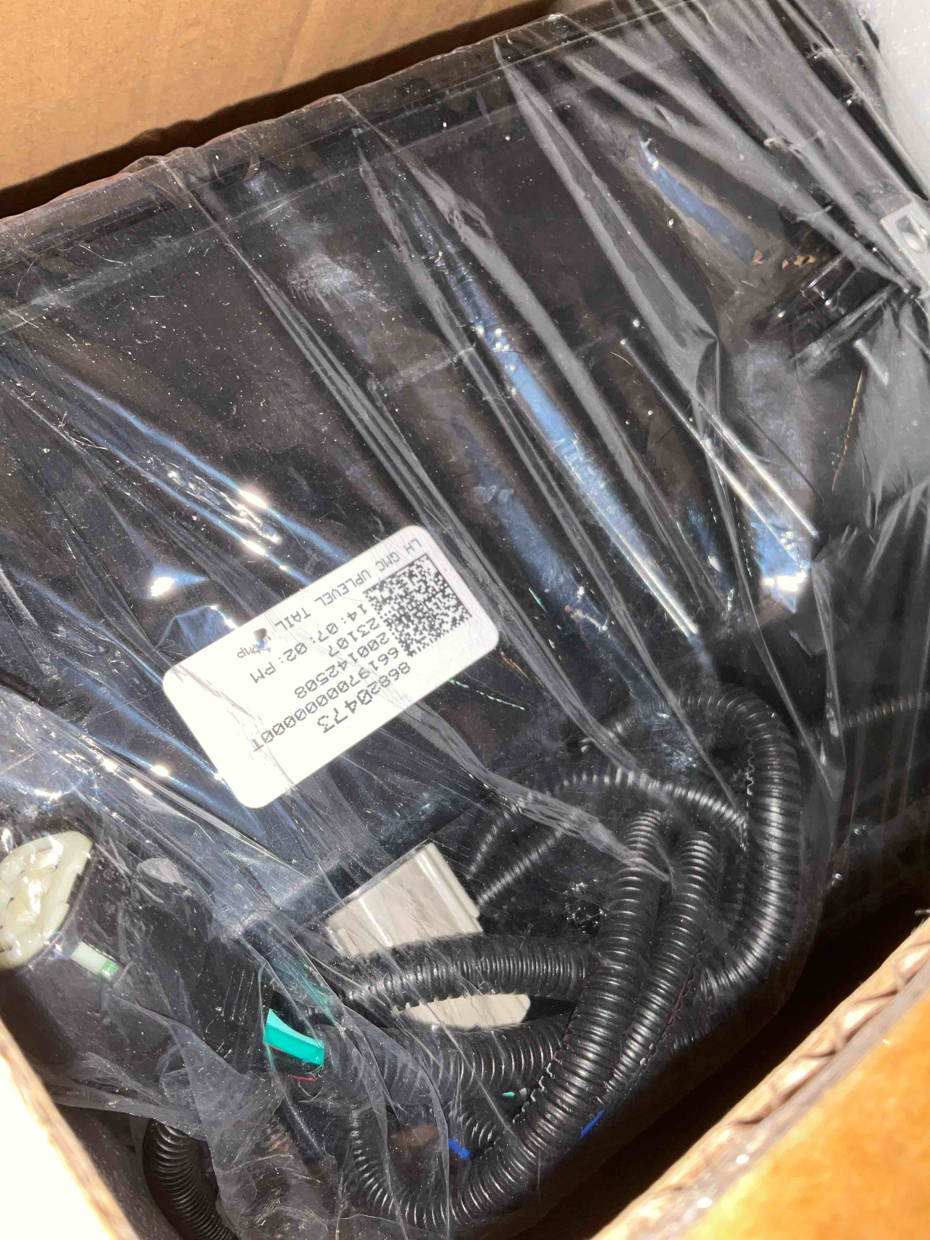 https://s3.amazonaws.com/lotting-images-prod/BargainHunt/EXS01701484_1713292690943.jpeg