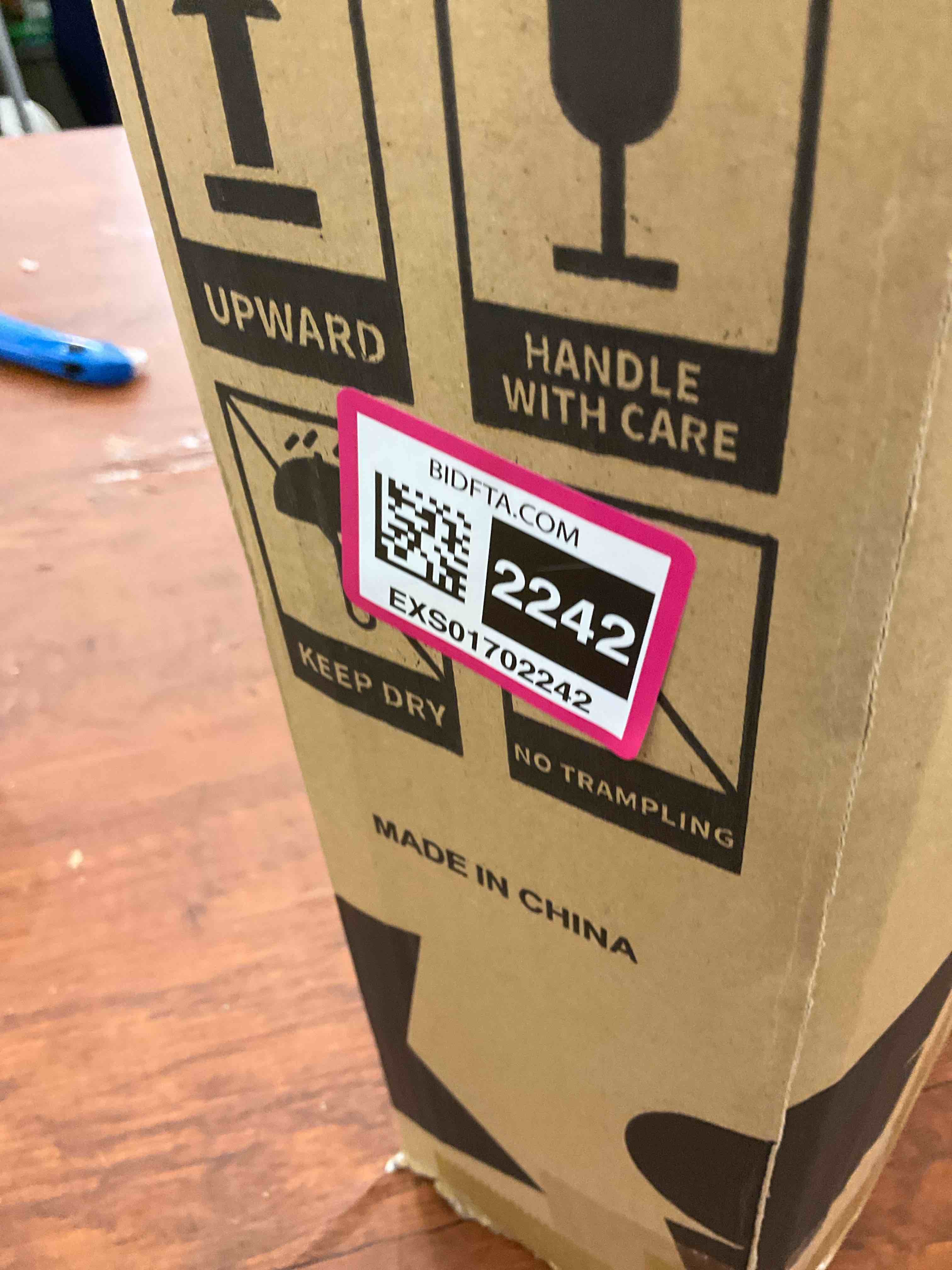https://s3.amazonaws.com/lotting-images-prod/BargainHunt/EXS01702242_1716304485414.jpeg
