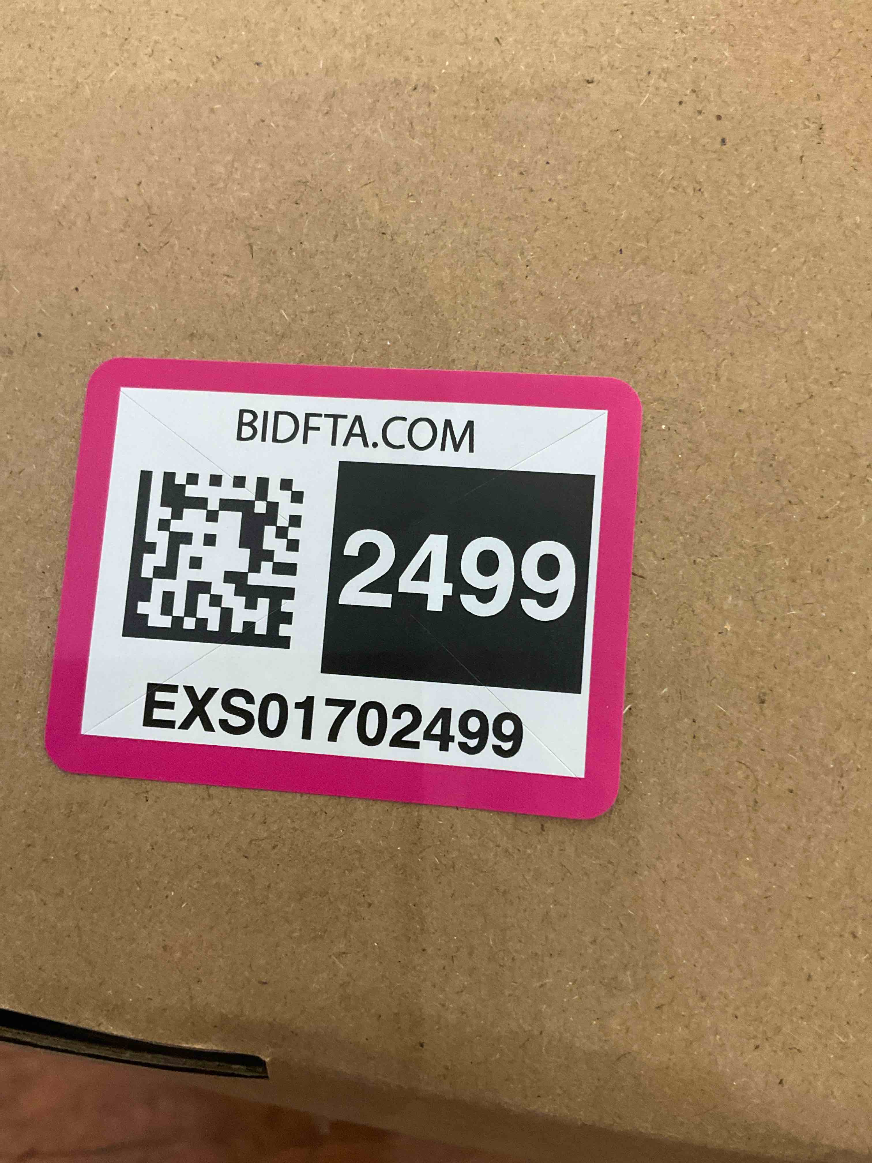 https://s3.amazonaws.com/lotting-images-prod/BargainHunt/EXS01702499_1716475030765.jpeg
