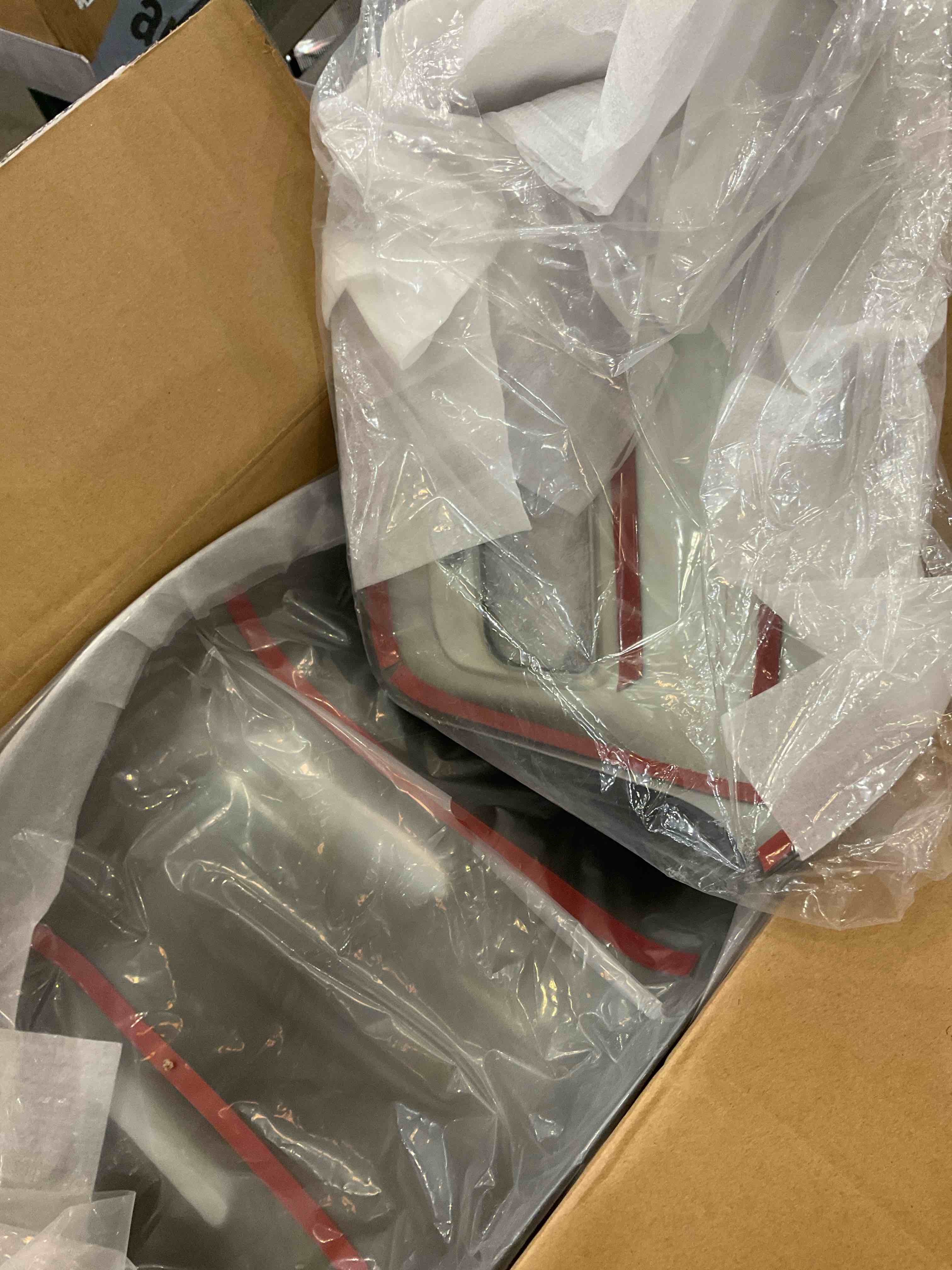 https://s3.amazonaws.com/lotting-images-prod/BargainHunt/EXS01702500_1716475108308.jpeg