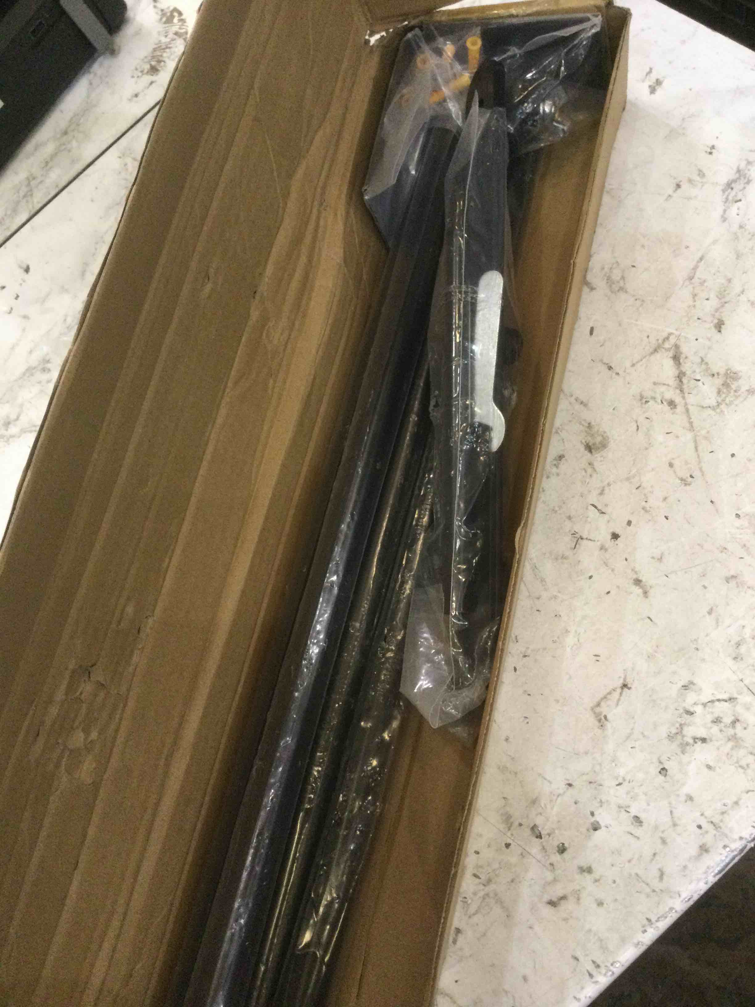 https://s3.amazonaws.com/lotting-images-prod/BargainHunt/EXS01702543_1713812691032.jpeg