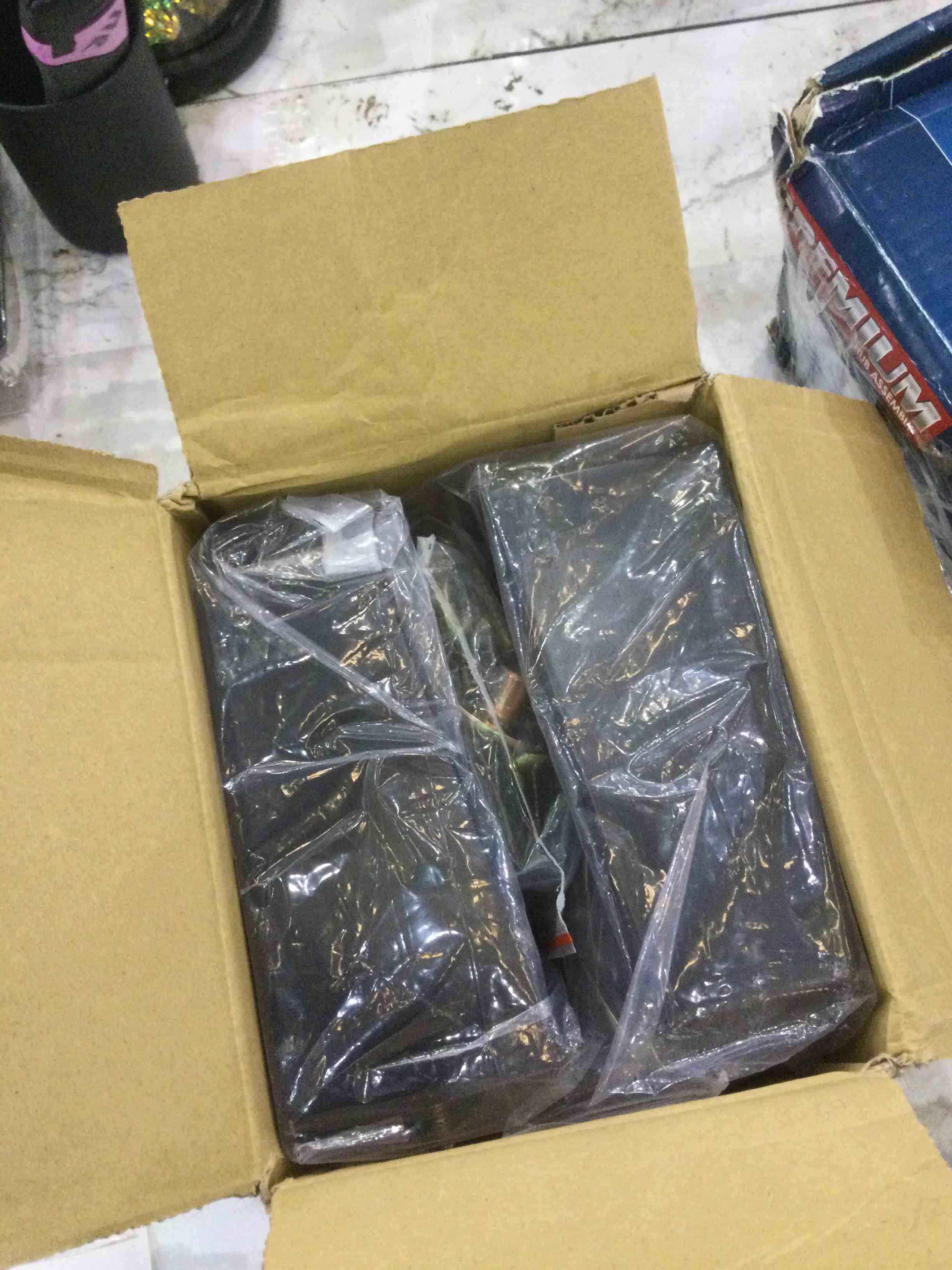 https://s3.amazonaws.com/lotting-images-prod/BargainHunt/EXS01702643_1713882233026.jpeg