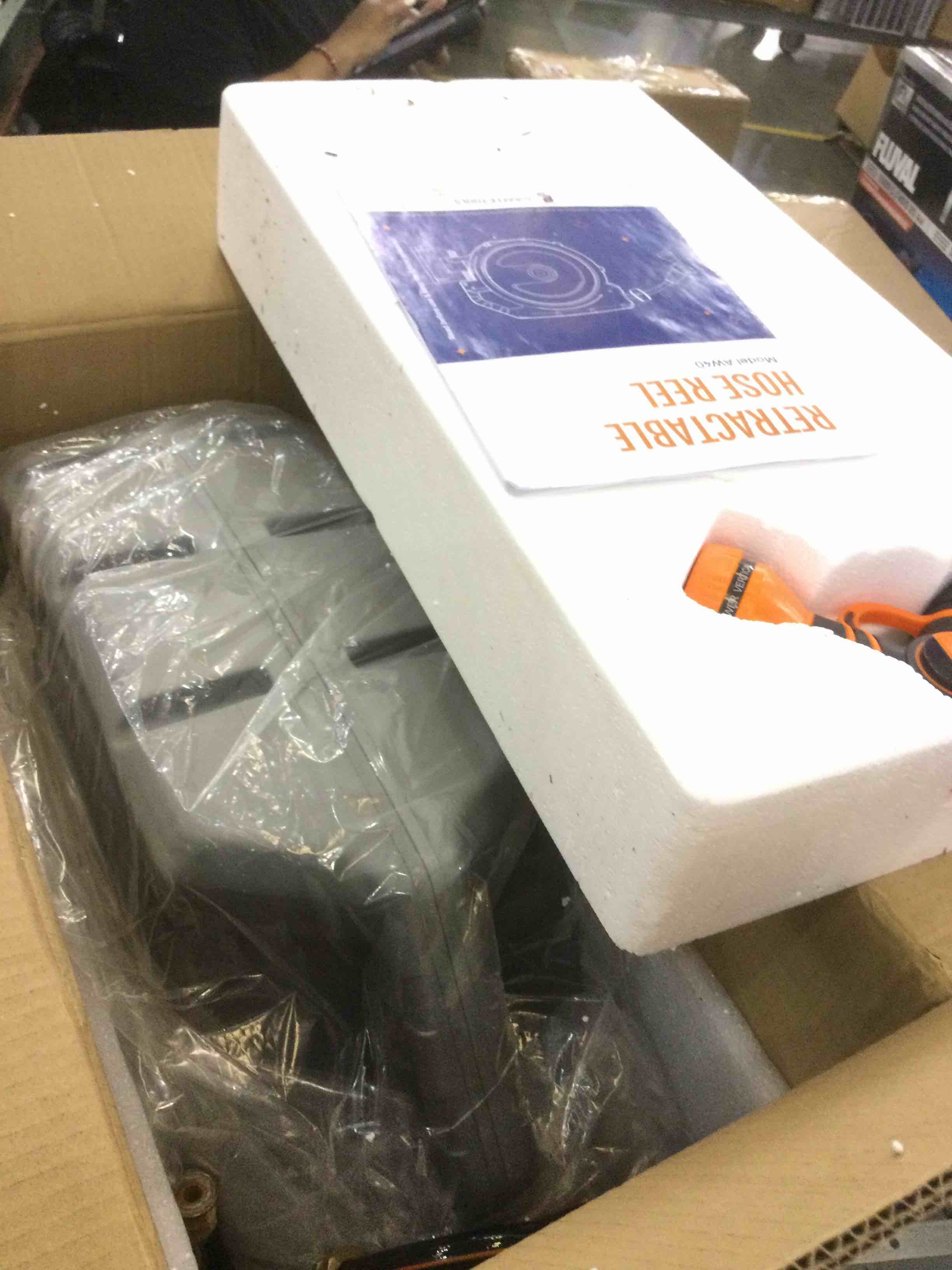 https://s3.amazonaws.com/lotting-images-prod/BargainHunt/EXS01702660_1713883805058.jpeg