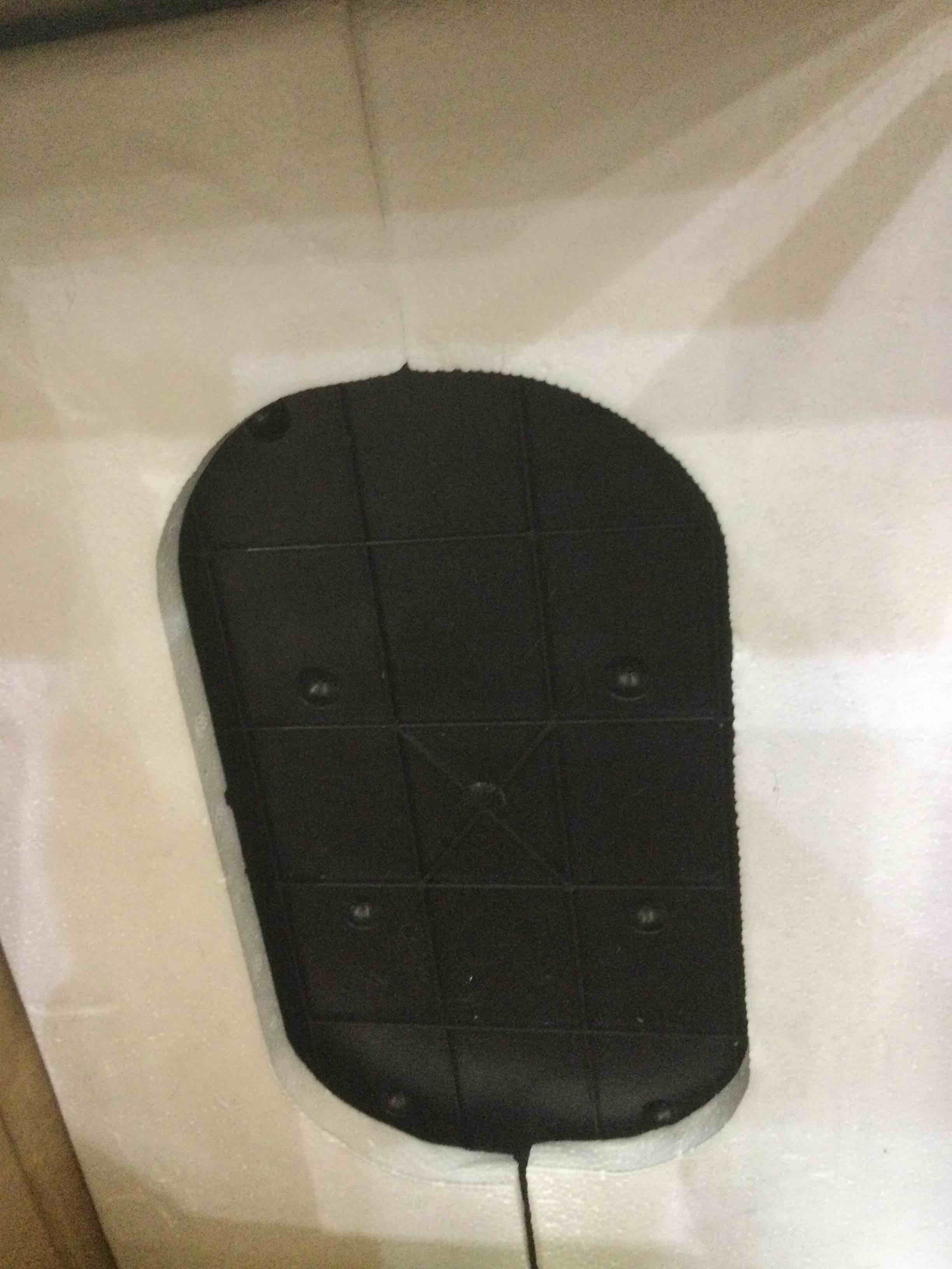 https://s3.amazonaws.com/lotting-images-prod/BargainHunt/EXS01702705_1713892476380.jpeg