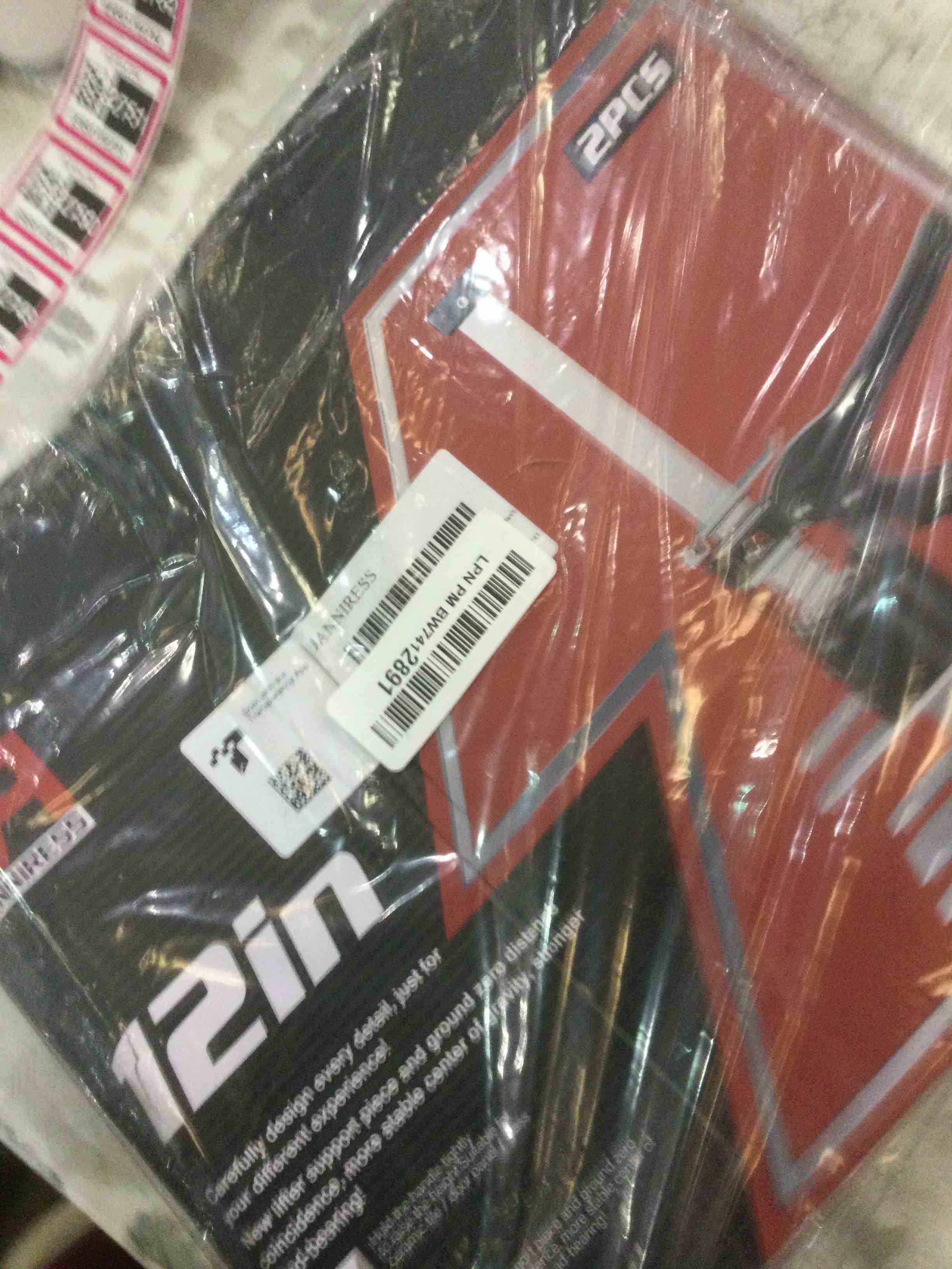 https://s3.amazonaws.com/lotting-images-prod/BargainHunt/EXS01702745_1713898999309.jpeg