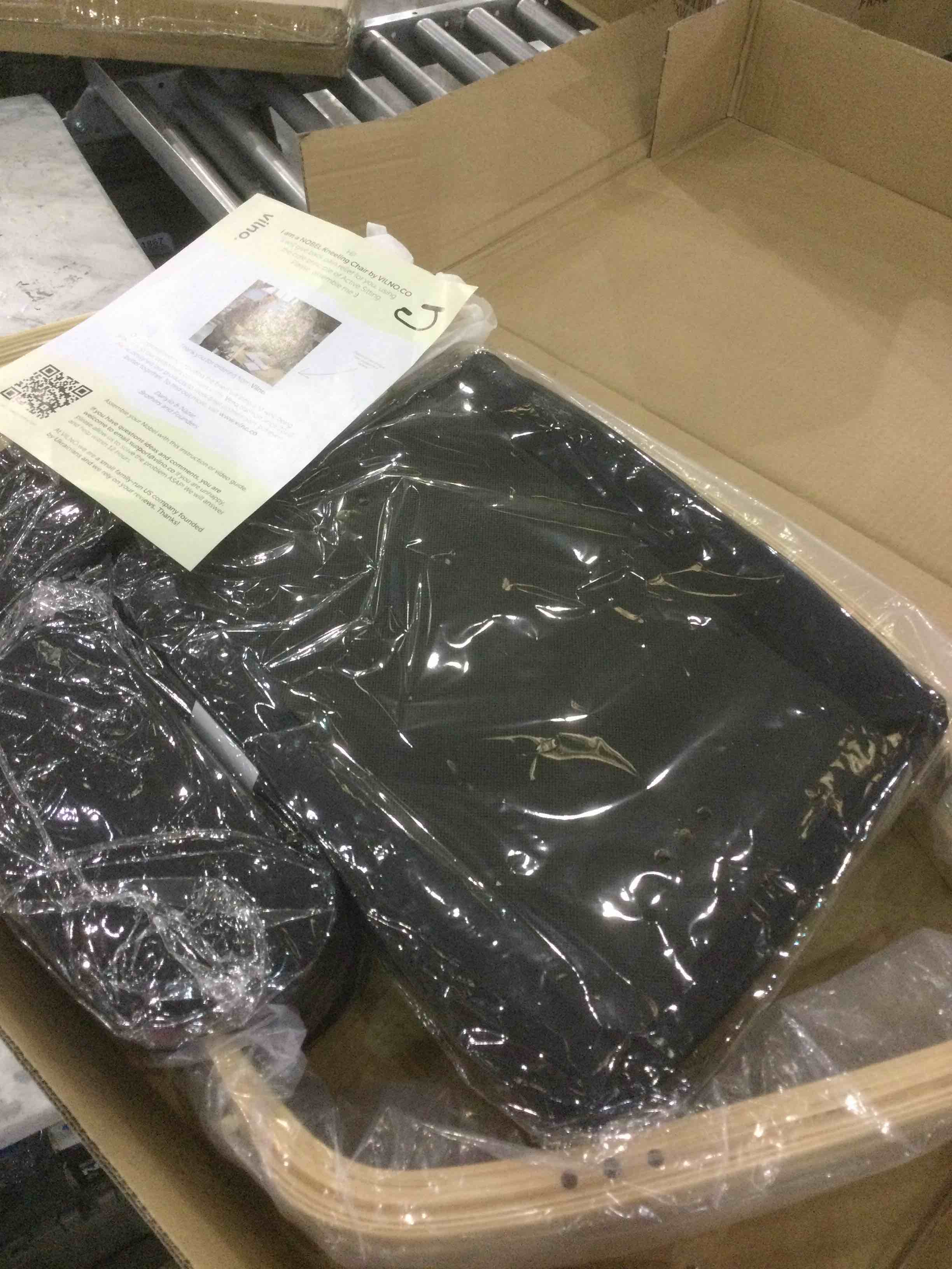https://s3.amazonaws.com/lotting-images-prod/BargainHunt/EXS01702768_1714046615234.jpeg
