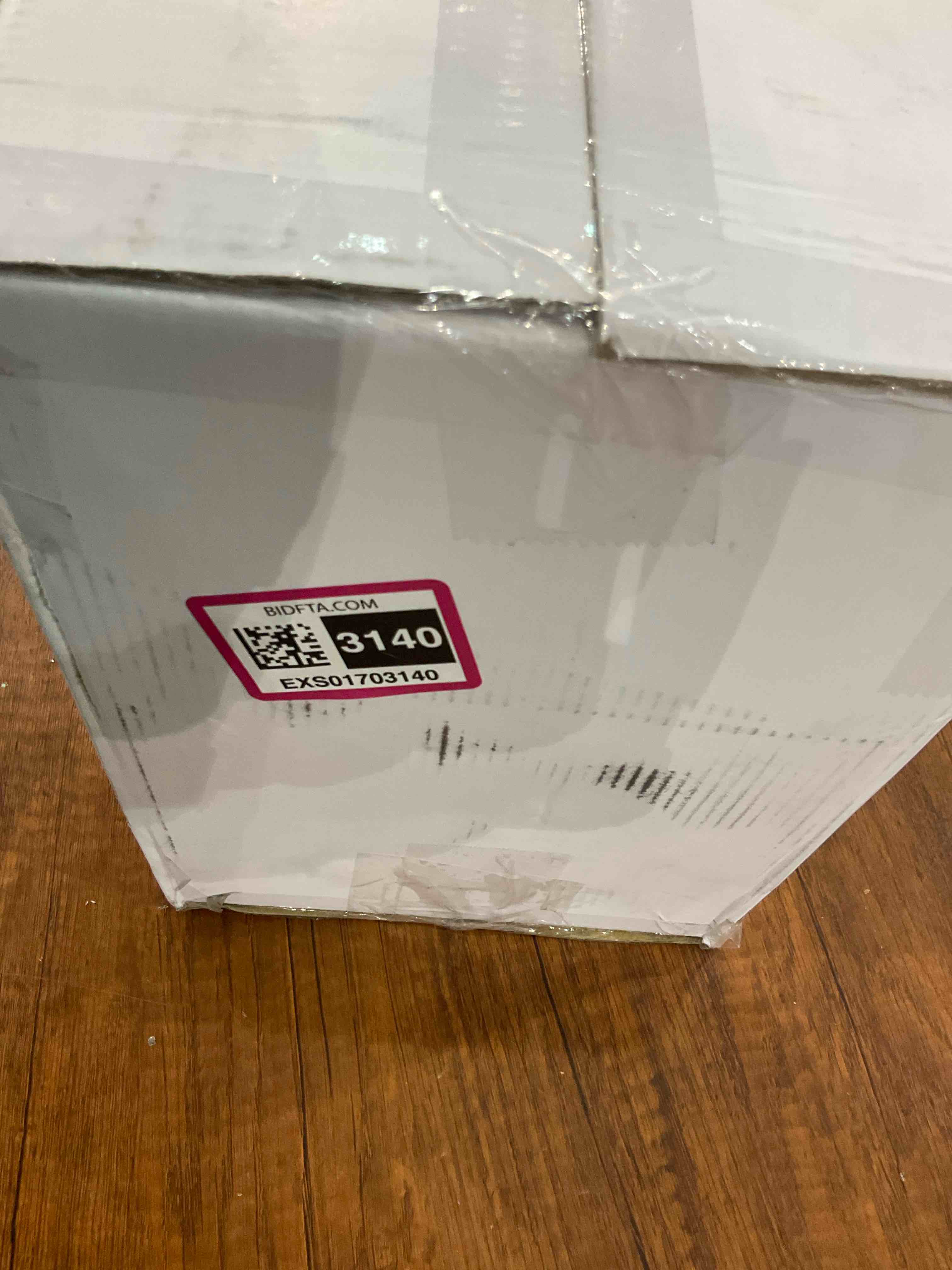 https://s3.amazonaws.com/lotting-images-prod/BargainHunt/EXS01703140_1713539022267.jpeg